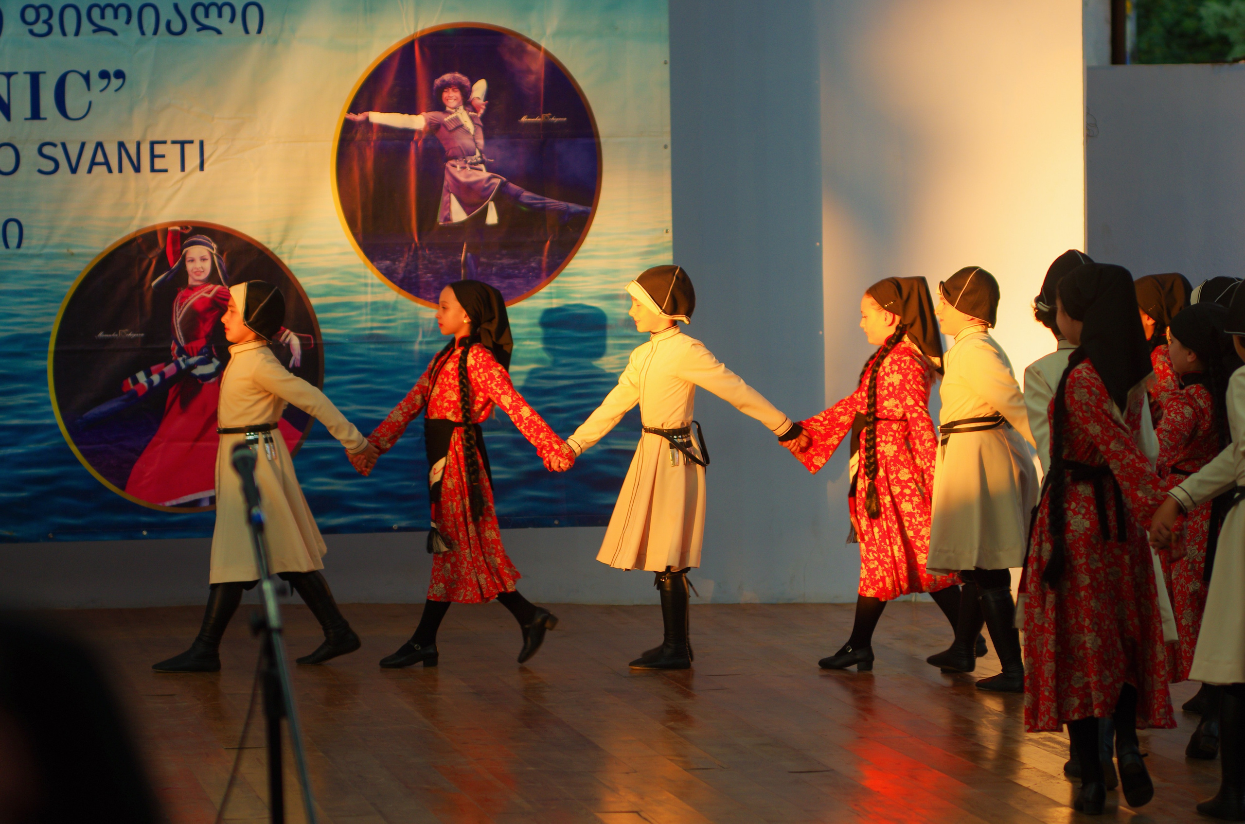 Кабулети Танцы. Портретный фотограф Денис Милютин