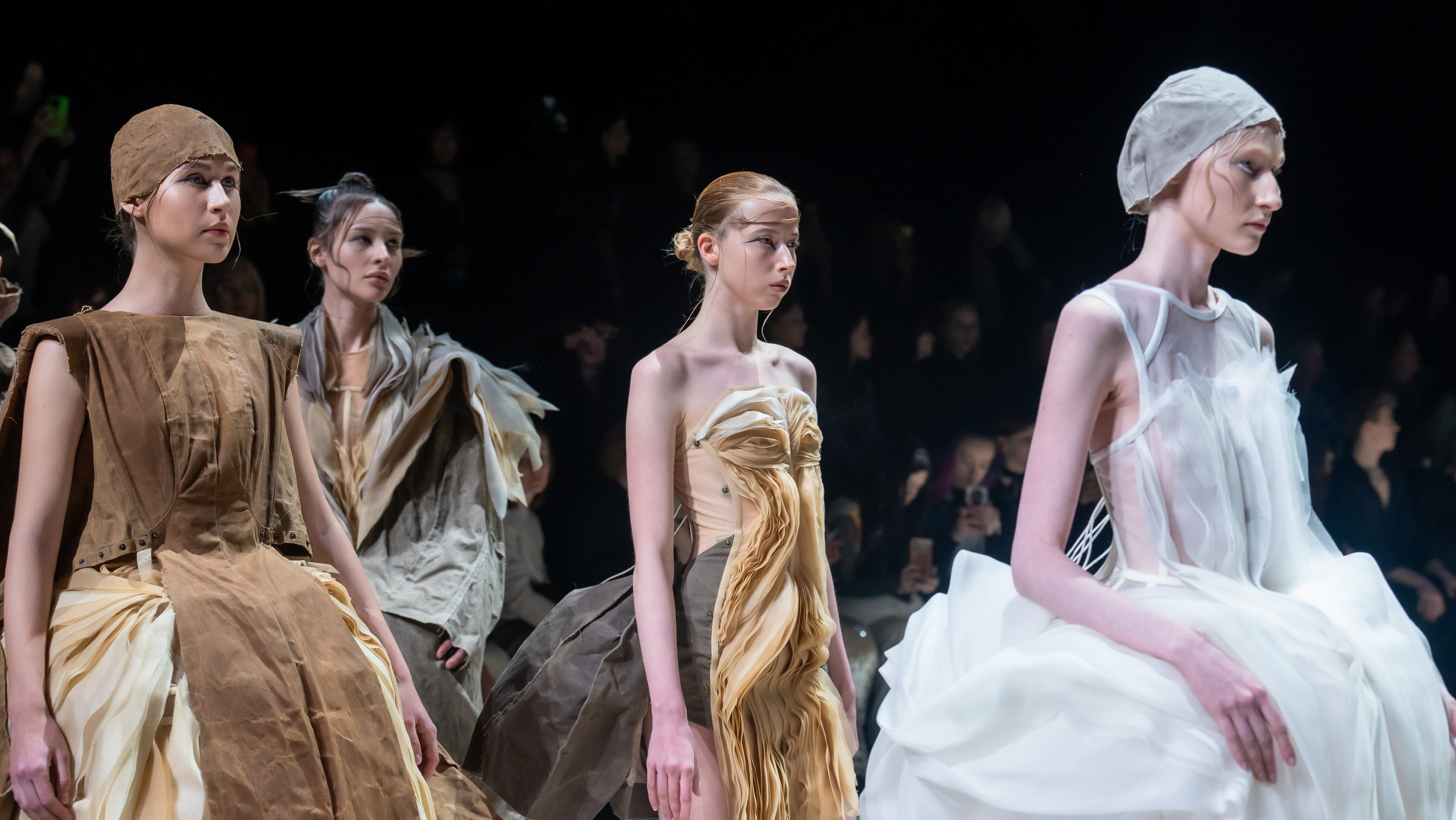 Неделя моды в Москве 2026. Репортажный и студийный фотограф, Москва