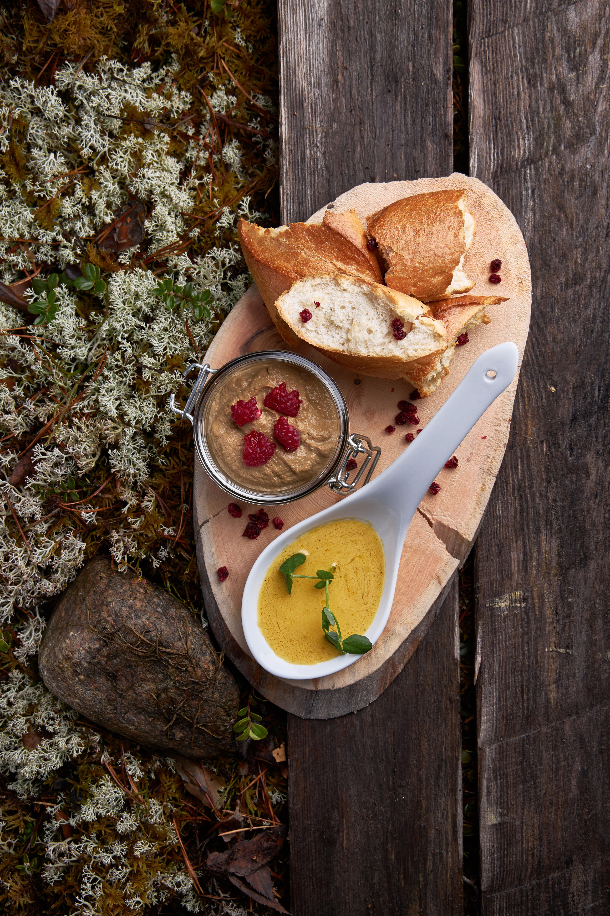 Свежесть и аромат этого блюда перенесут вас в мир кулинарных наслаждений, где каждый кусочек — это настоящее удовольствие