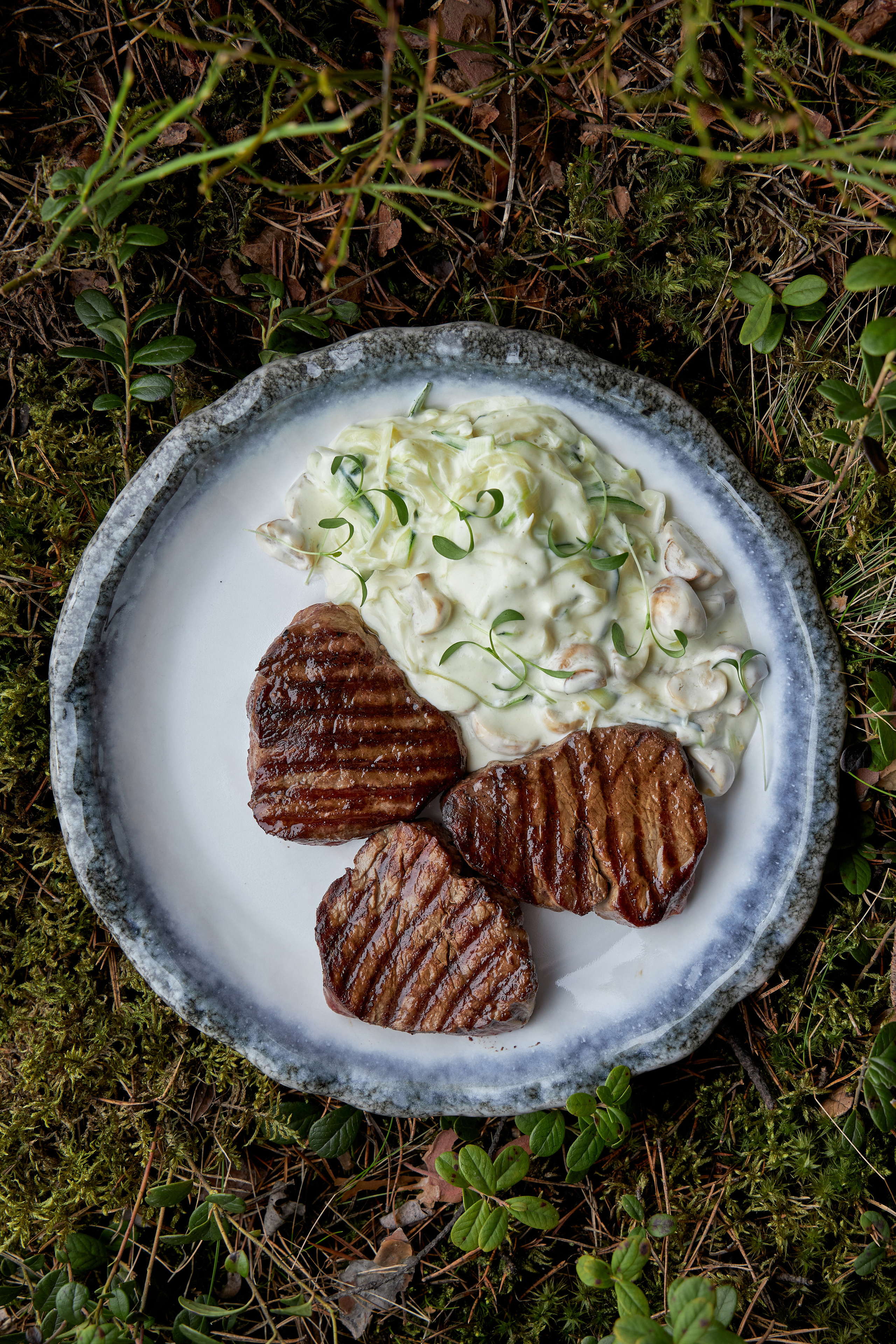 Блюдо, которое порадует даже самых взыскательных гурманов, ведь оно сочетает в себе простоту приготовления и изысканный вкус