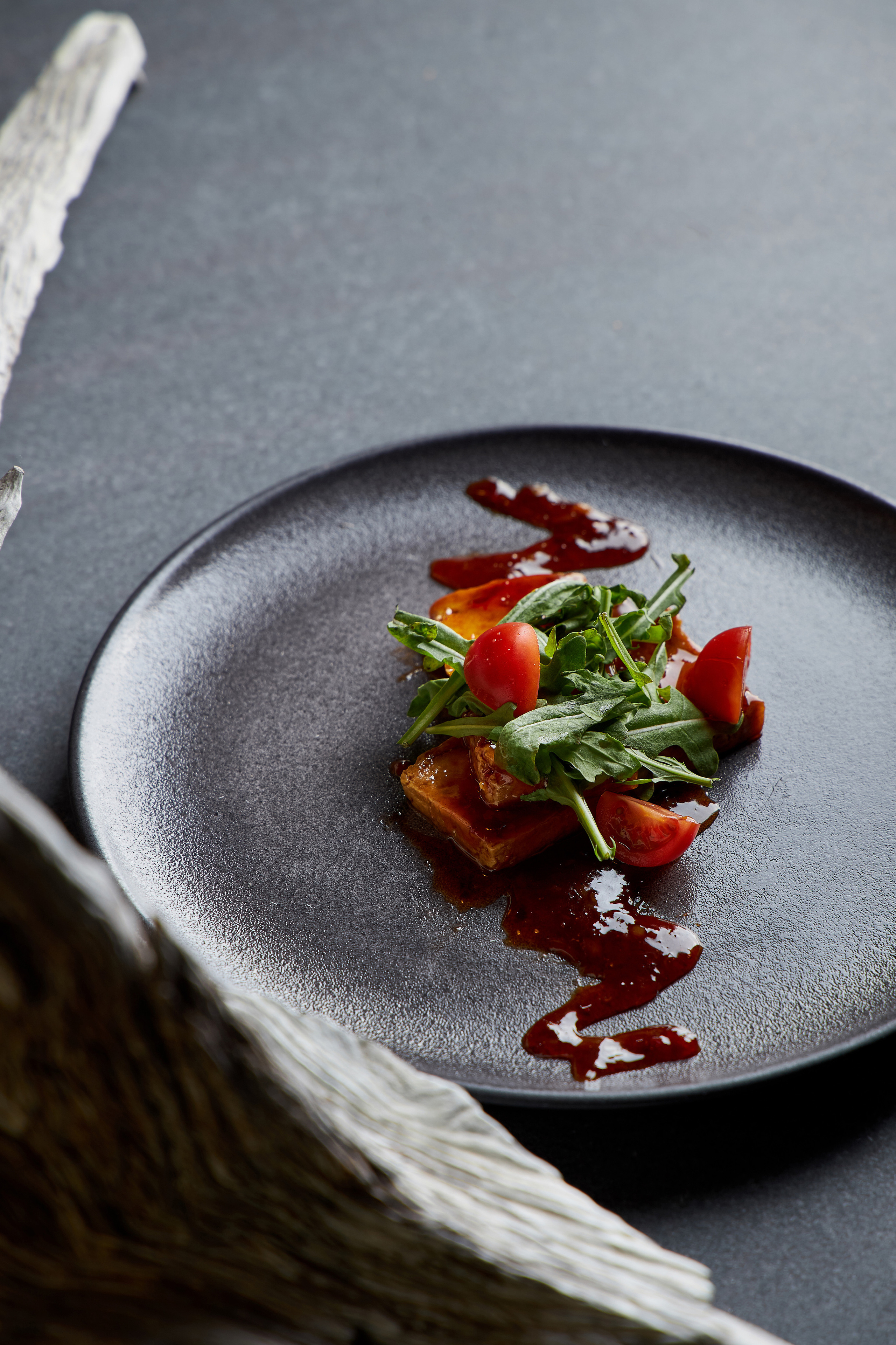 Это блюдо точно станет хитом на вашем столе, ведь оно сочетает в себе простоту приготовления и изысканный вкус