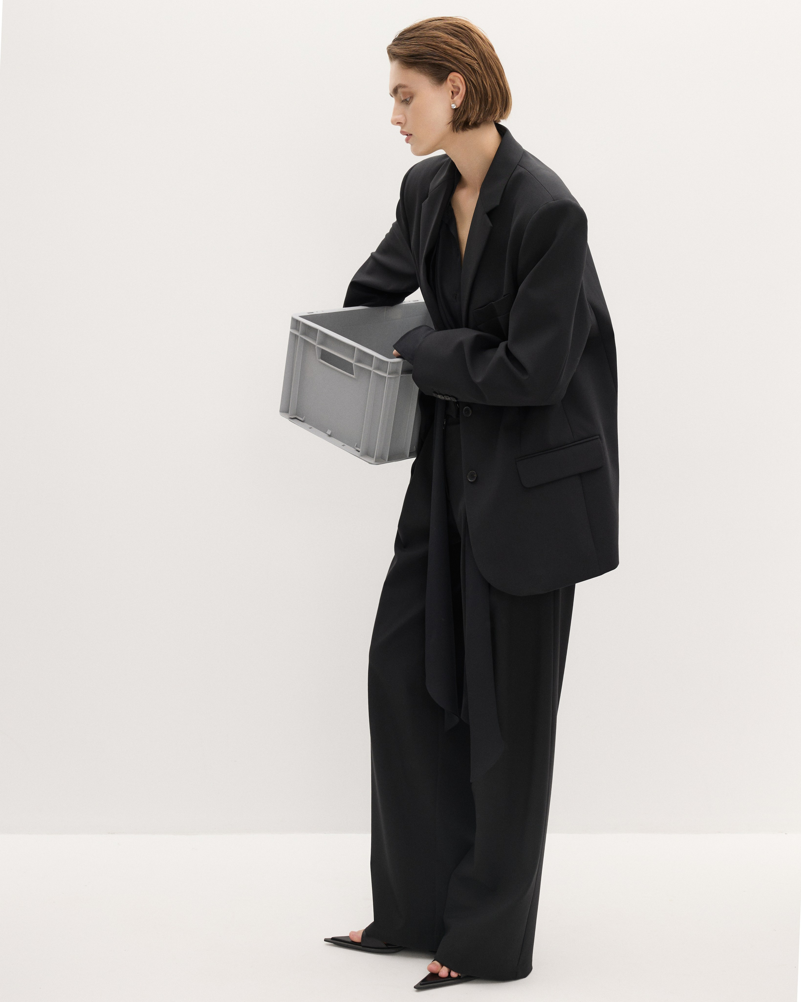 Room513. Фотограф и видеограф для брендов в Москве