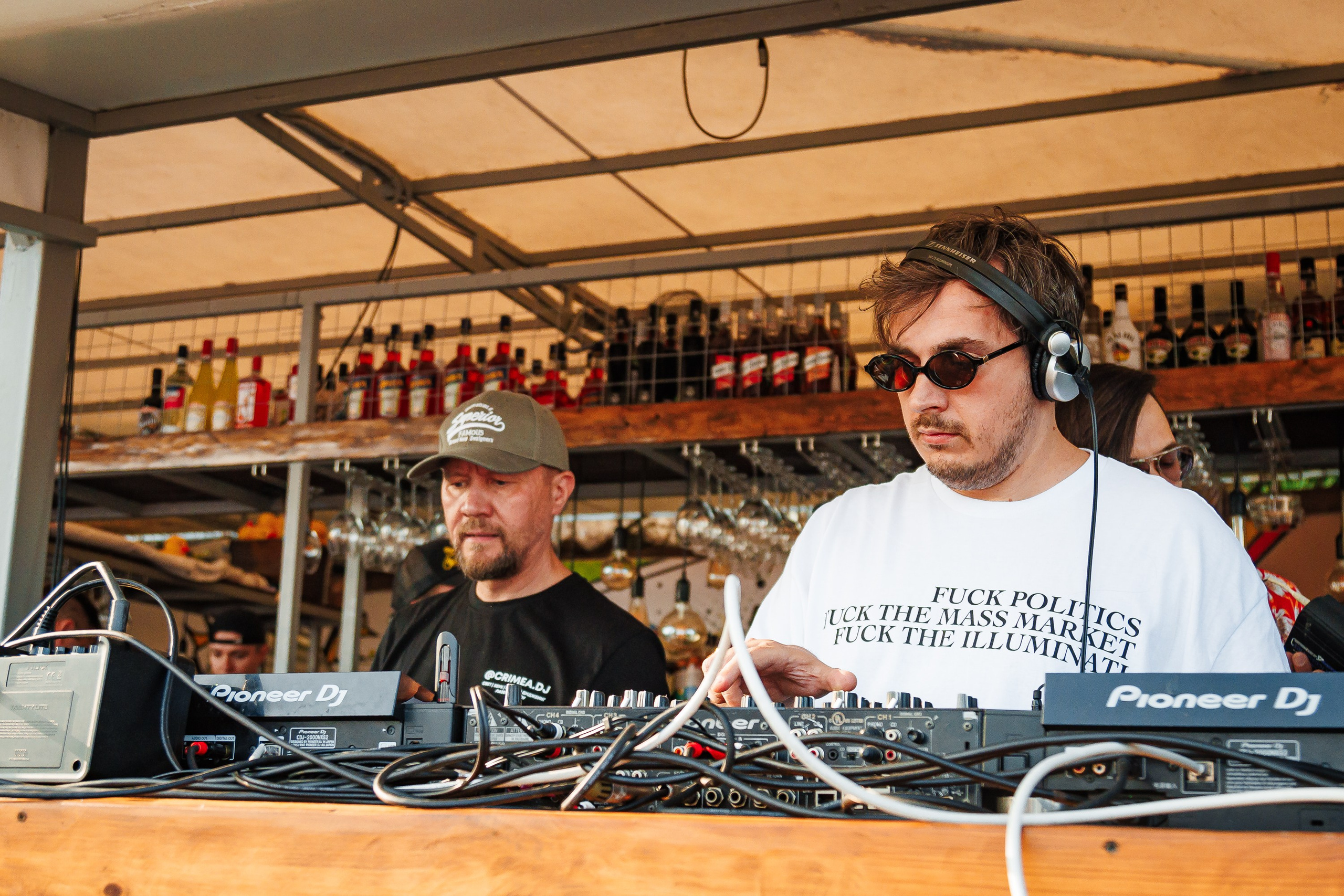 Открытие сезона в HUNGRY BIRD_Симеиз_Крым_14.06.2025. Аминов Руслан | Фотограф