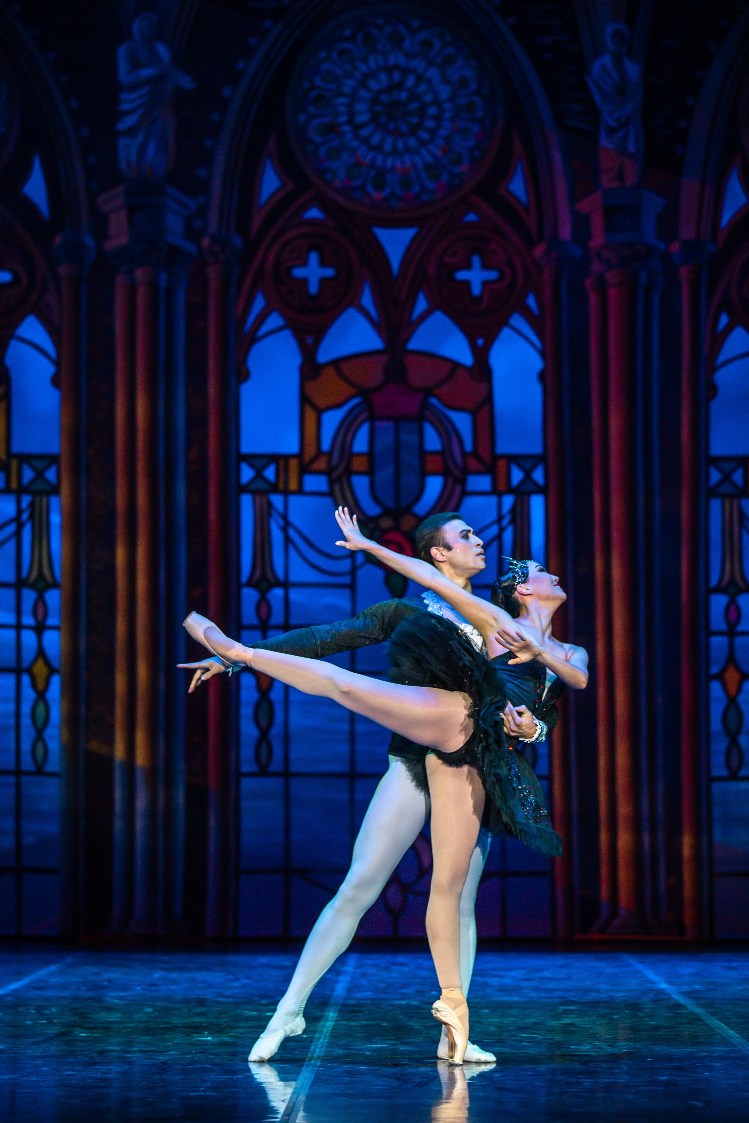 «Лебединое озеро» ГАТОБ г. Алматы 2024. Jora Abramov | Коммерческий и репортажный фотограф в Алматы