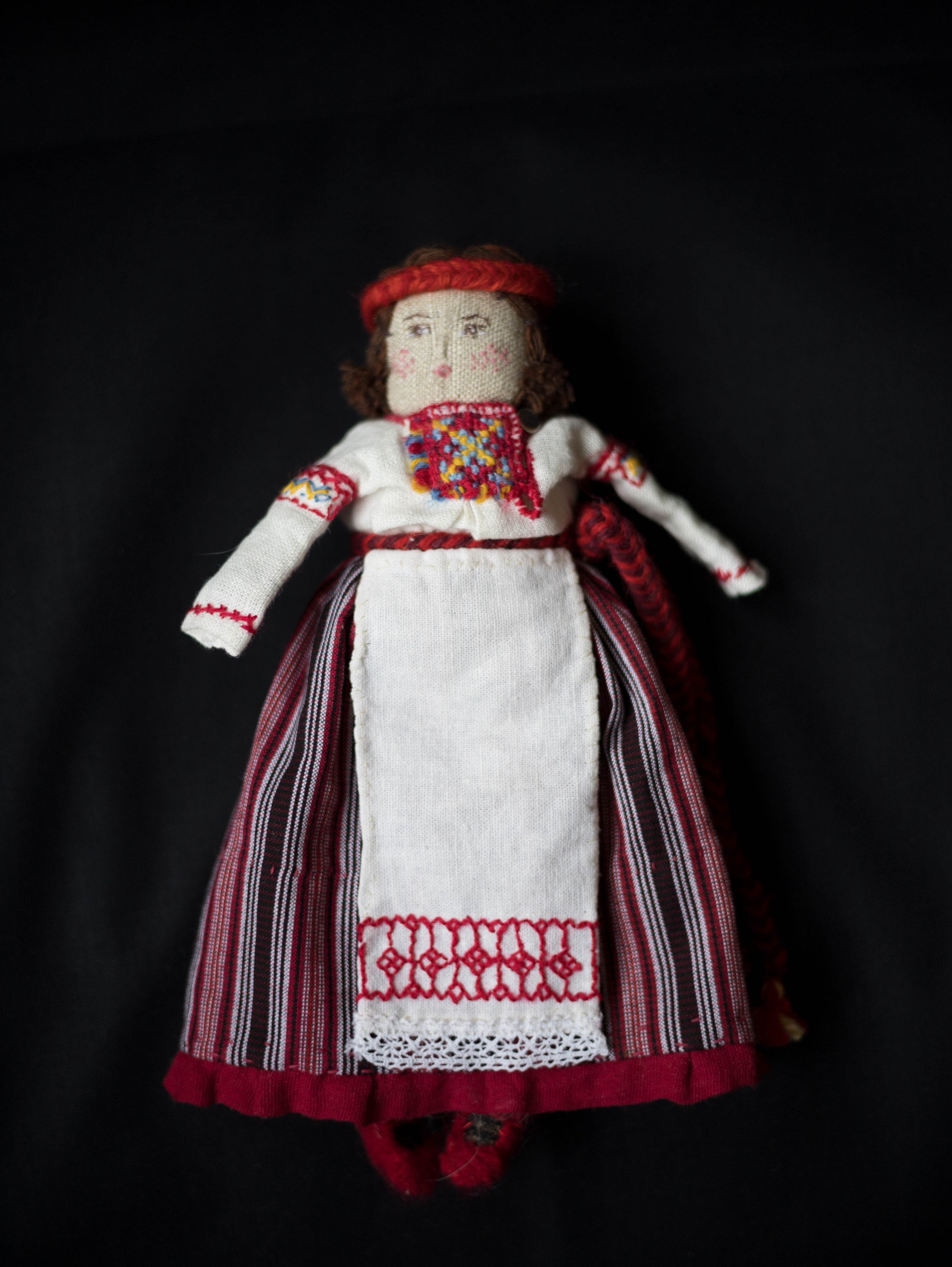 Ингрия. Marina Kuzmina is a photography and video artist