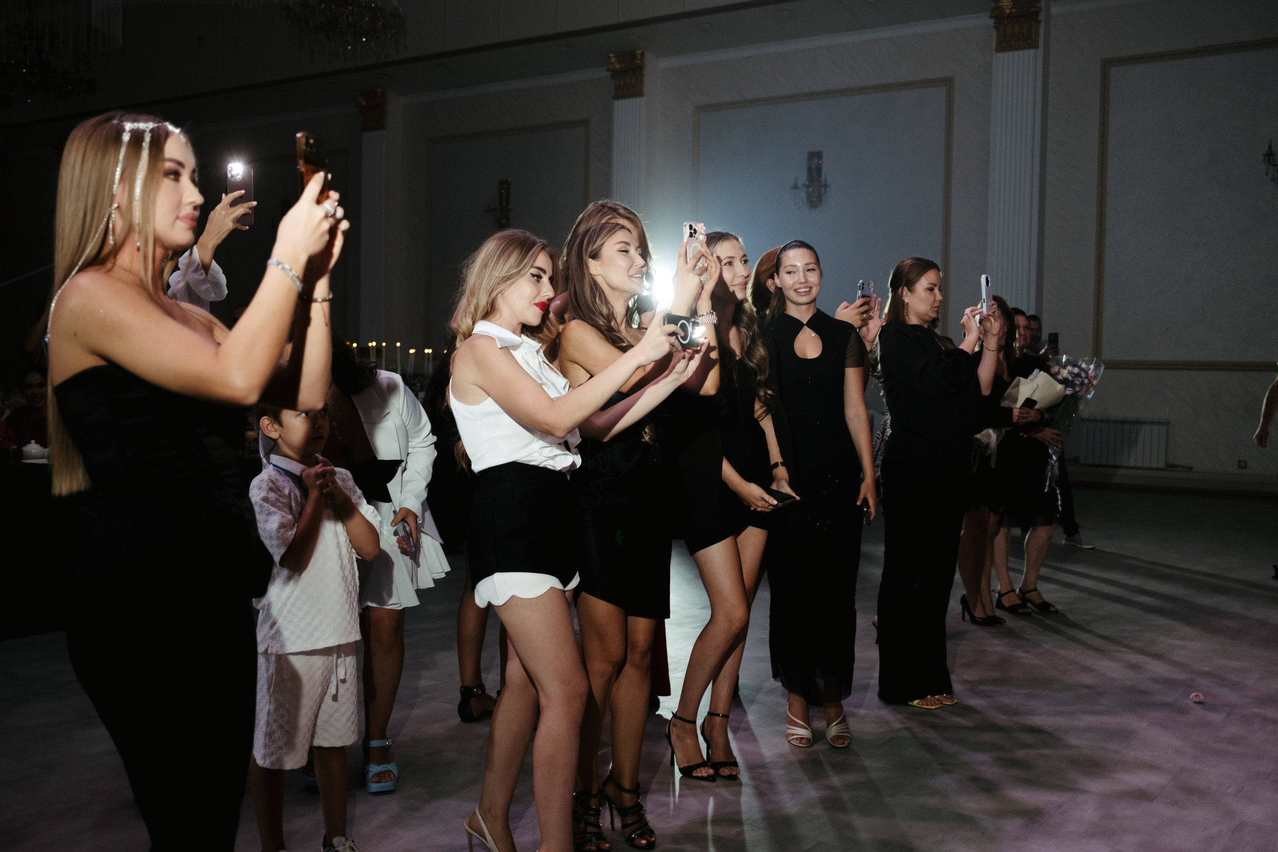 Мисс и Миссис Россия Земли Краснодар 2025 программа. Свадебный и репортажной фотограф Денис Ожигин в Краснодаре и Краснодарском крае