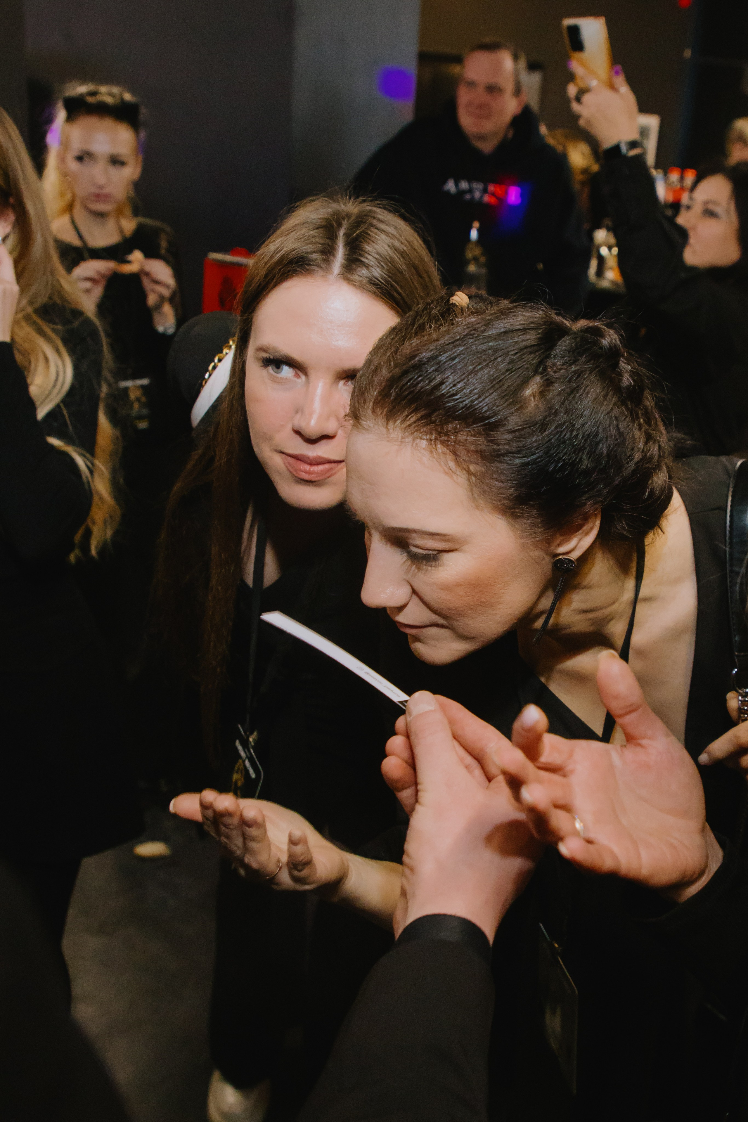 See `You Perfume. Фотограф в Москве и Санкт-Петербурге Дарина