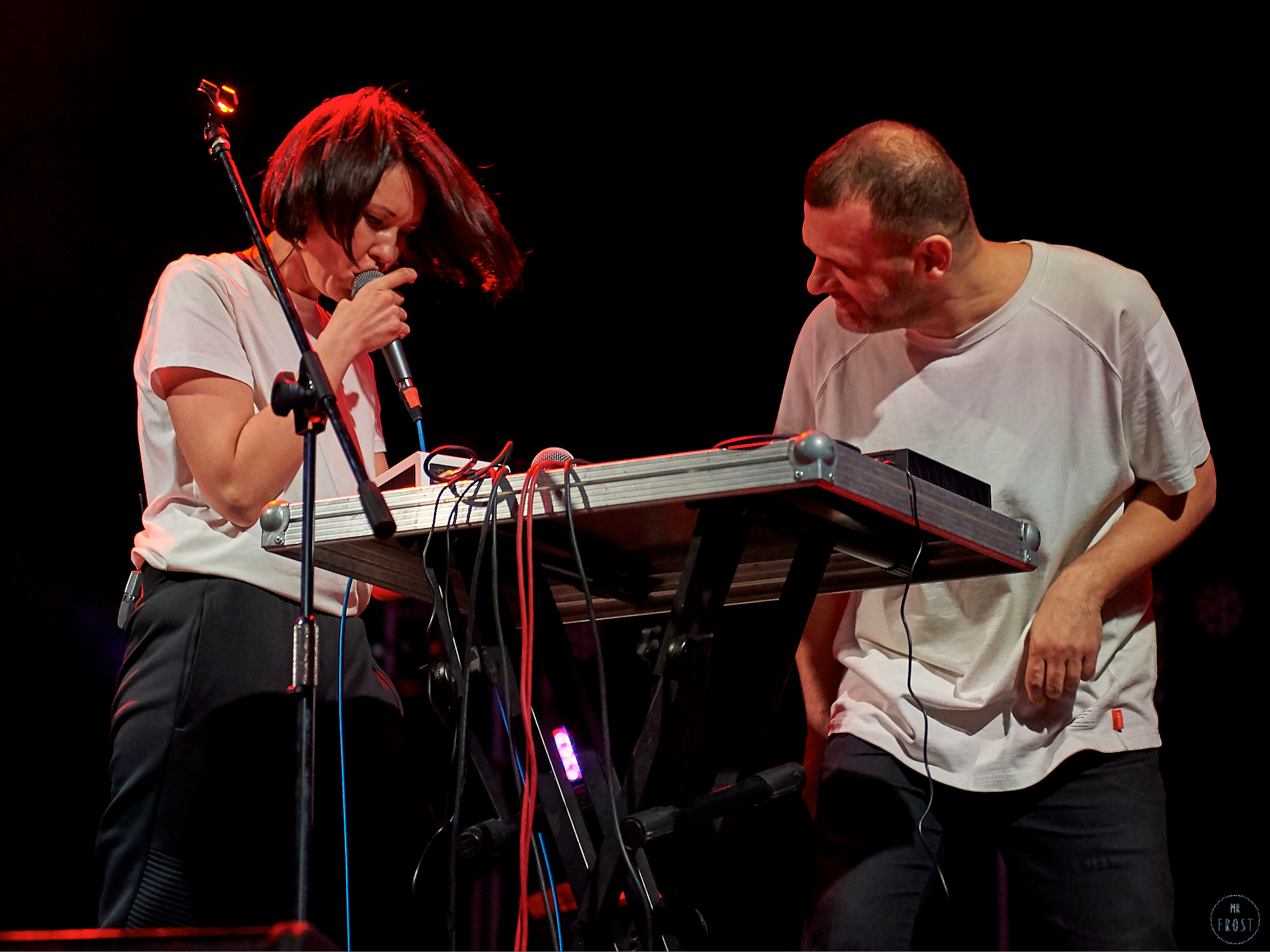 АИГЕЛ. Фотографии отовсюду и обо всем