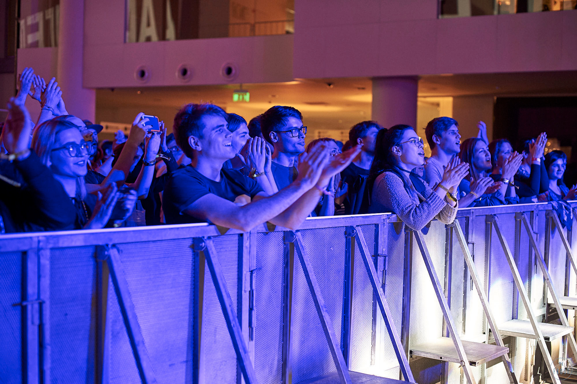 АИГЕЛ. Фотографии отовсюду и обо всем