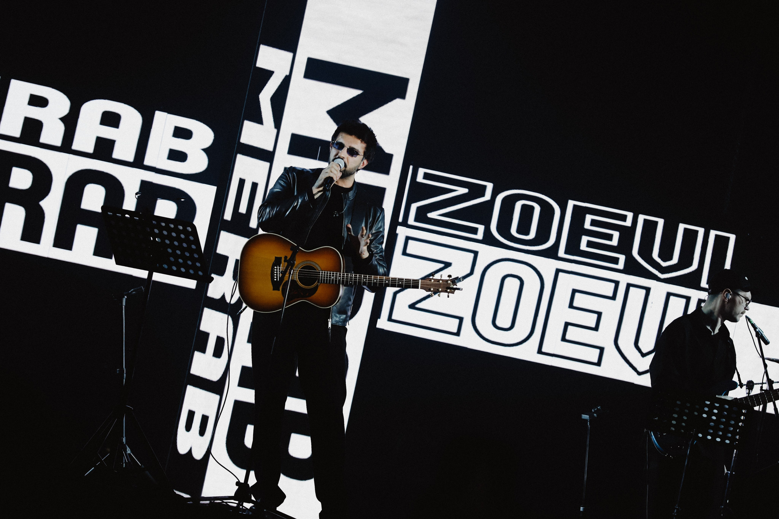 Профессиональный фотограф звезд, концертов и спортивных событий