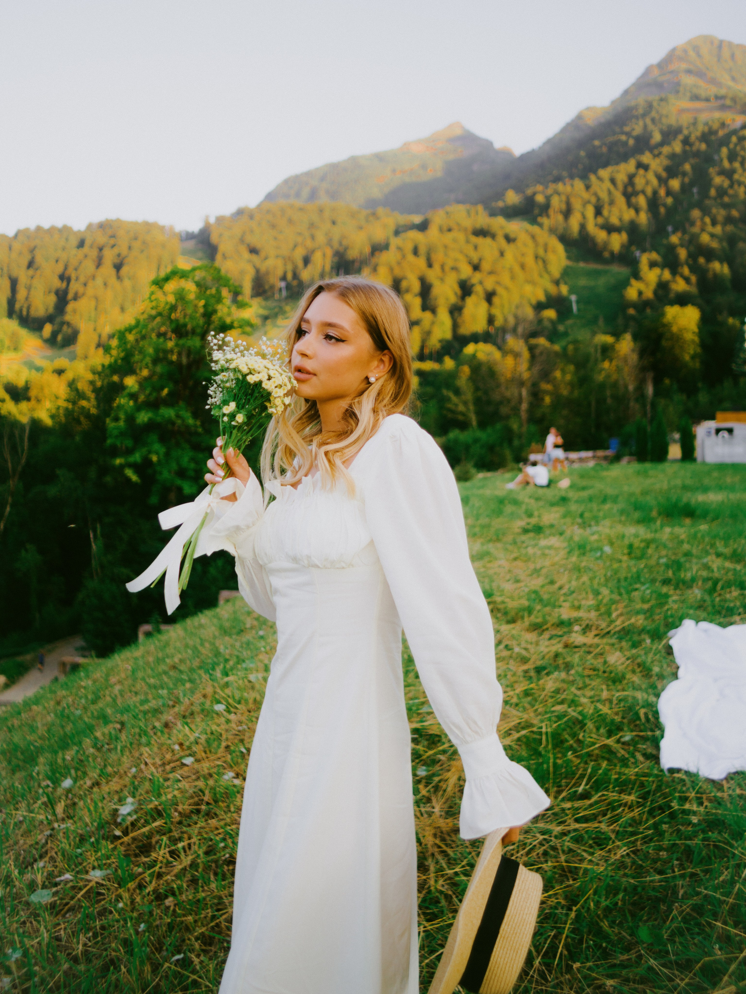 Солнечная прогулка в горах. Главная