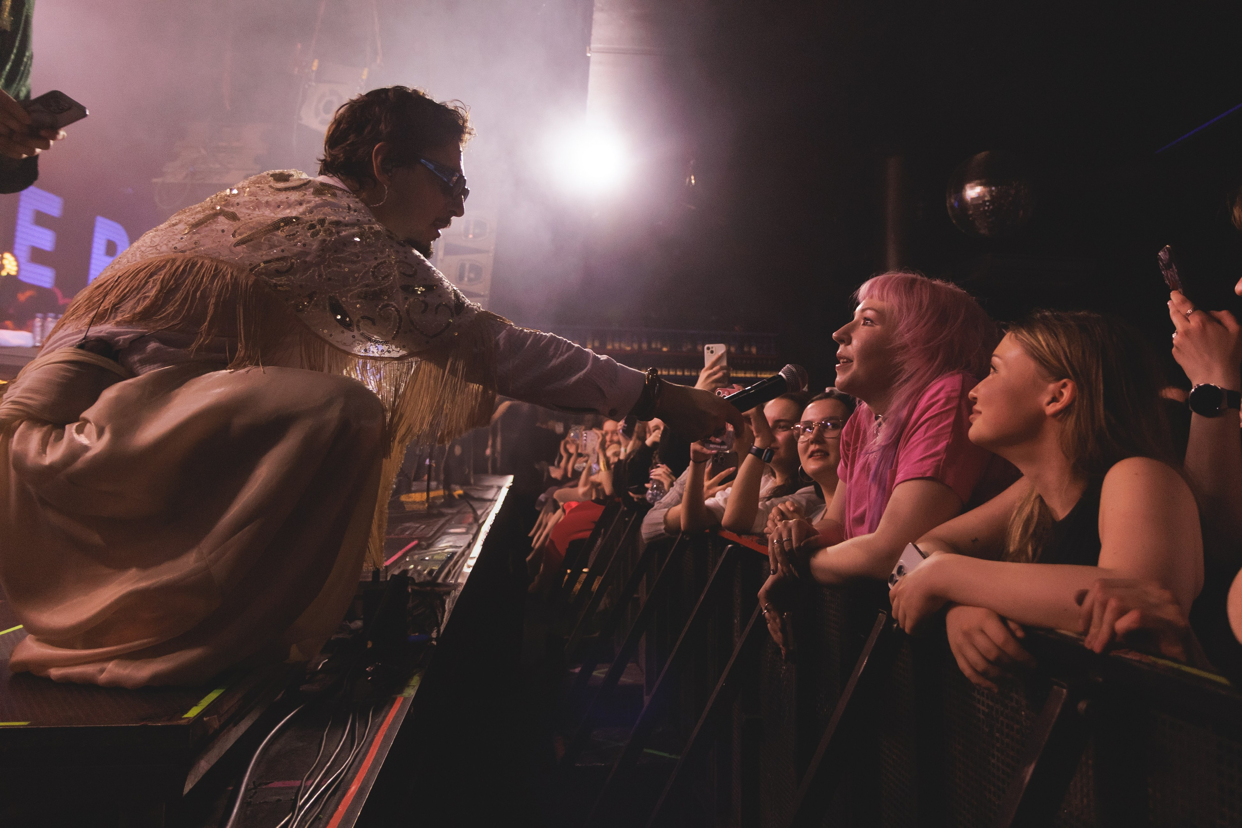 SQWOZ BAB. Ярославль. 2026. Фотограф Ярославль | Репортаж | Александр Мелюшин