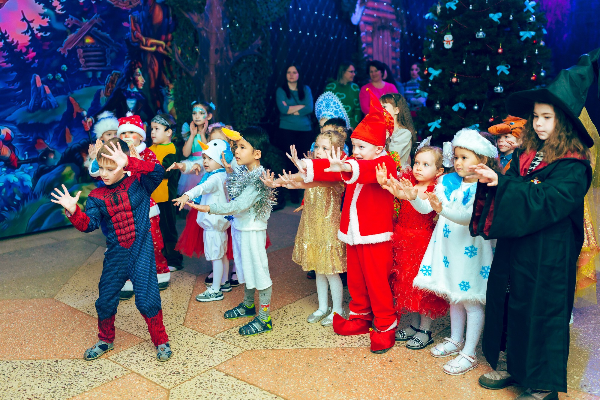 Новогодний детский утренник. Андрей Кровлин — фотограф в Славянке