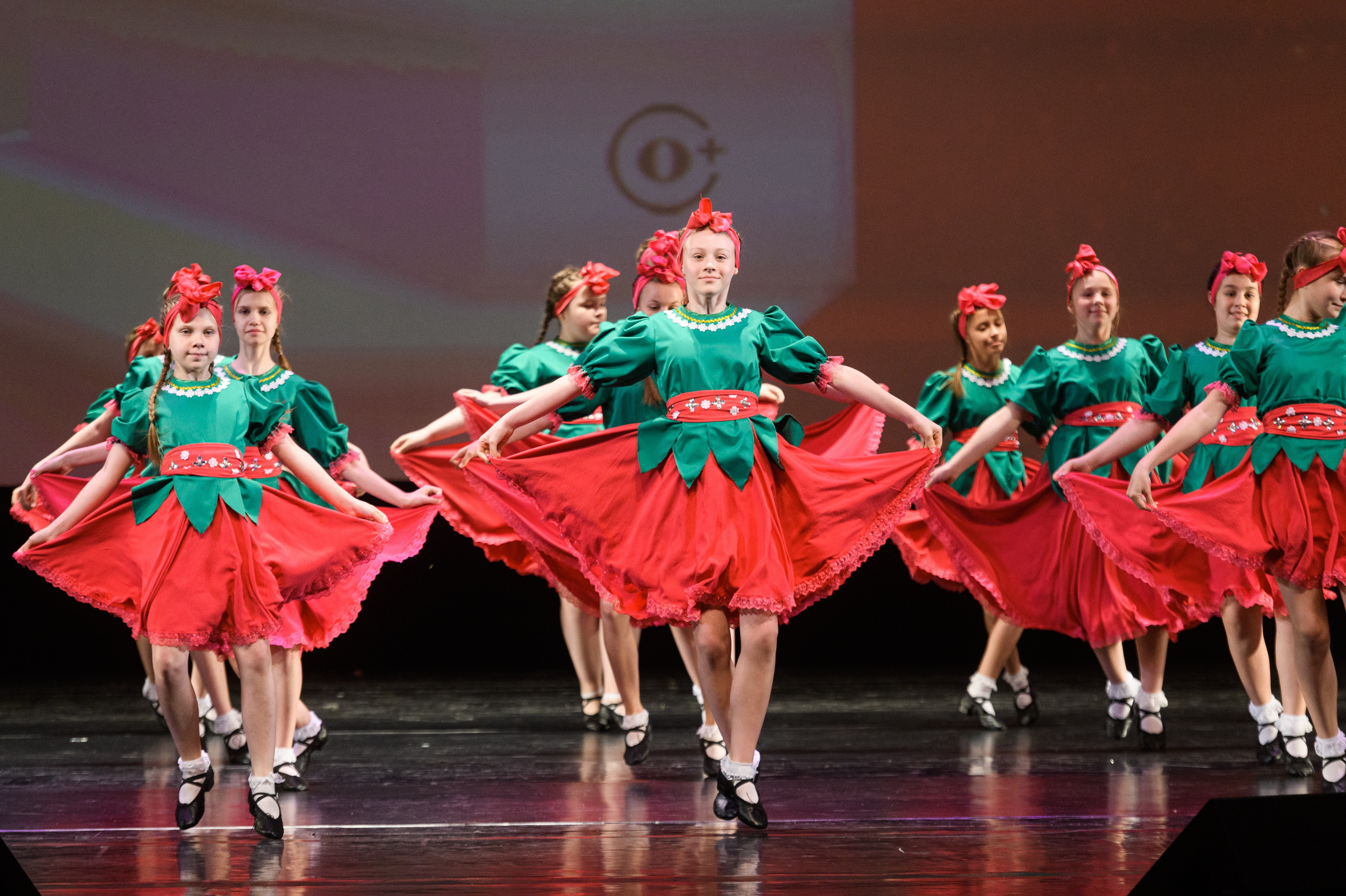 23 апреля, часть 1, БКЗ Октябрьский, г. Санкт-Петербург. Золотое яблочко