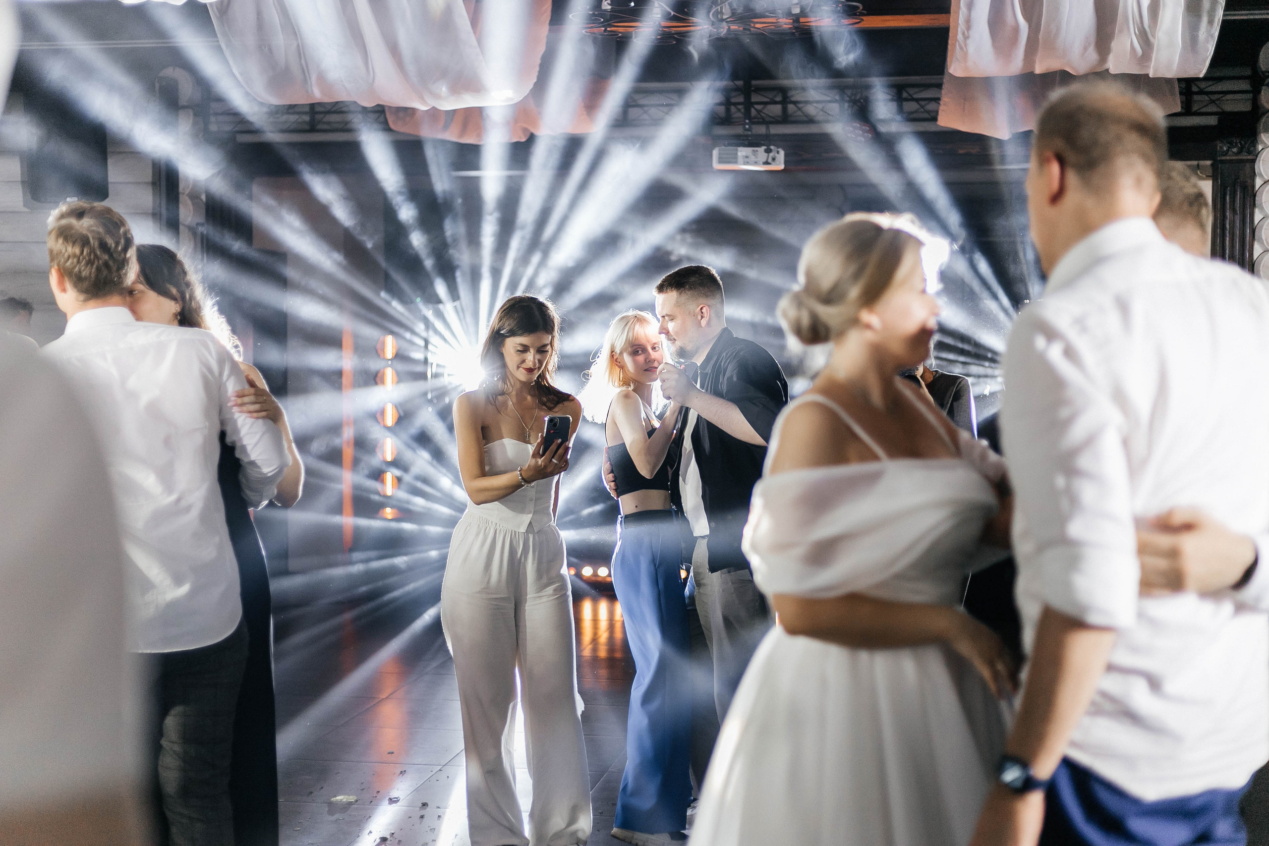 Фотограф на свадьбу. Фотограф в Минске Ира Сюбарева