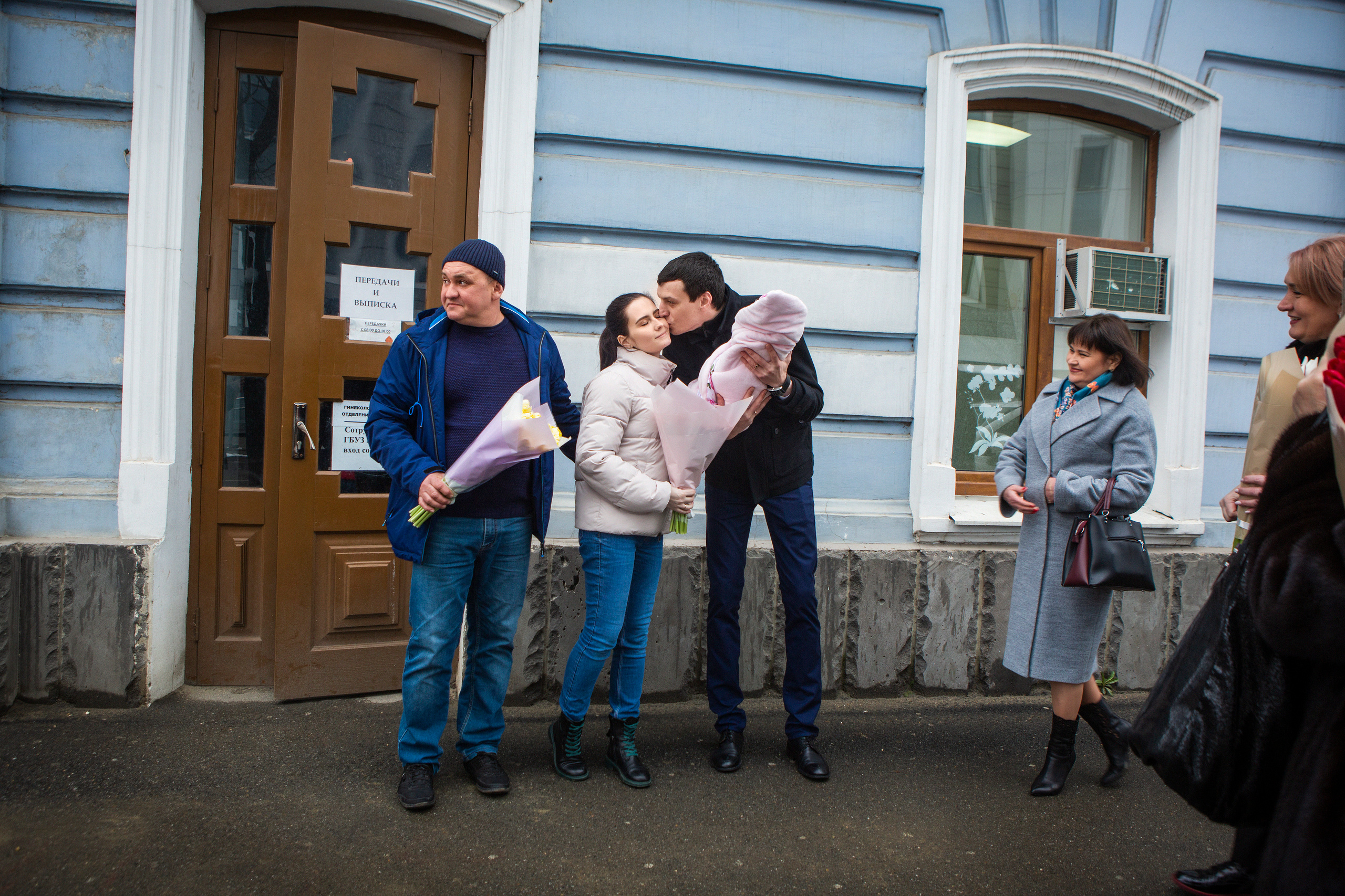 Выписки из роддома. Фотографы из Краснодара Мария и Максим Шевцовы