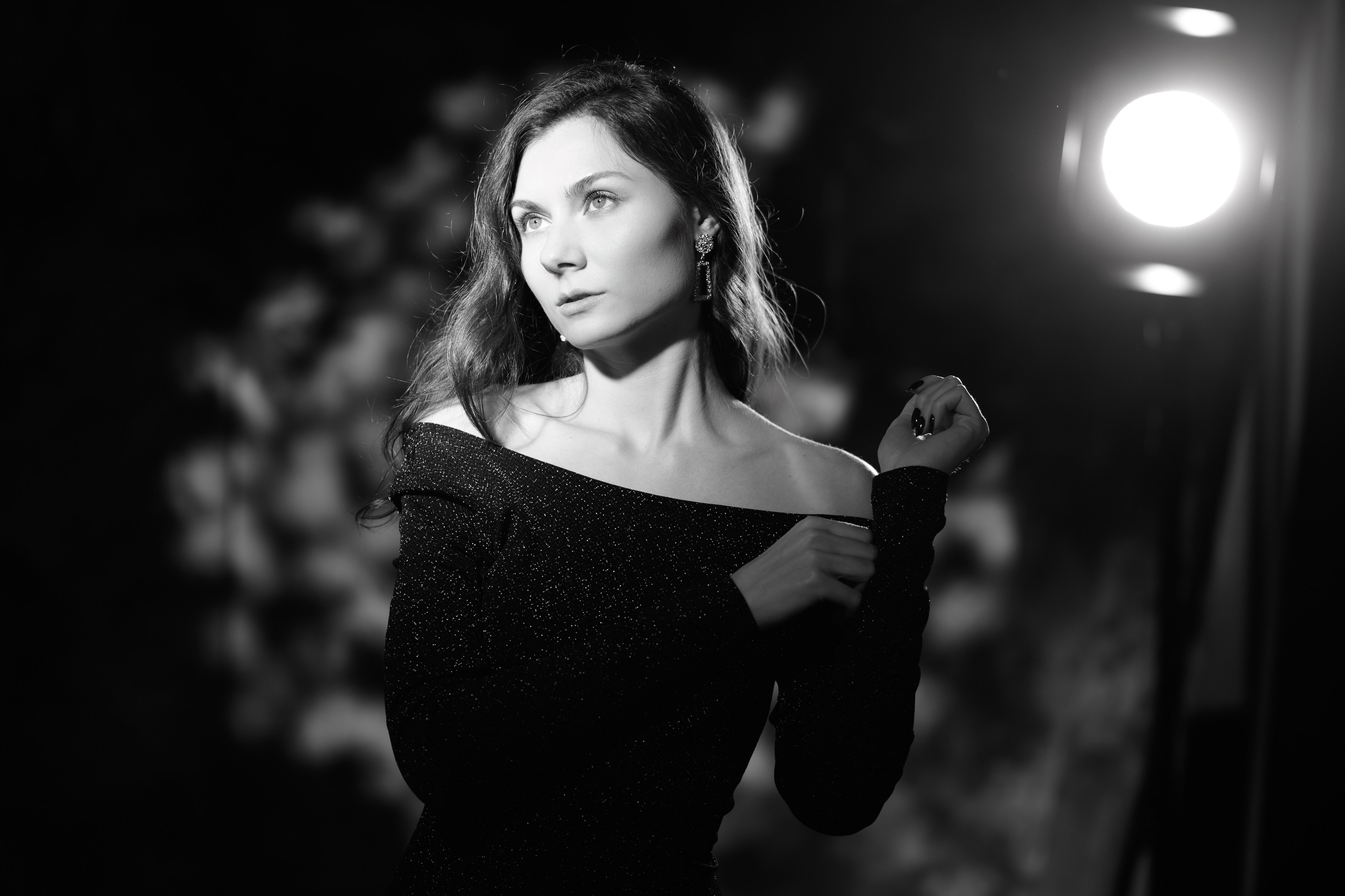 Стилизованная фотосъемка под Голливуд. Вариация. Маска Габо. Постоянный сточник света с  линзой Френеля