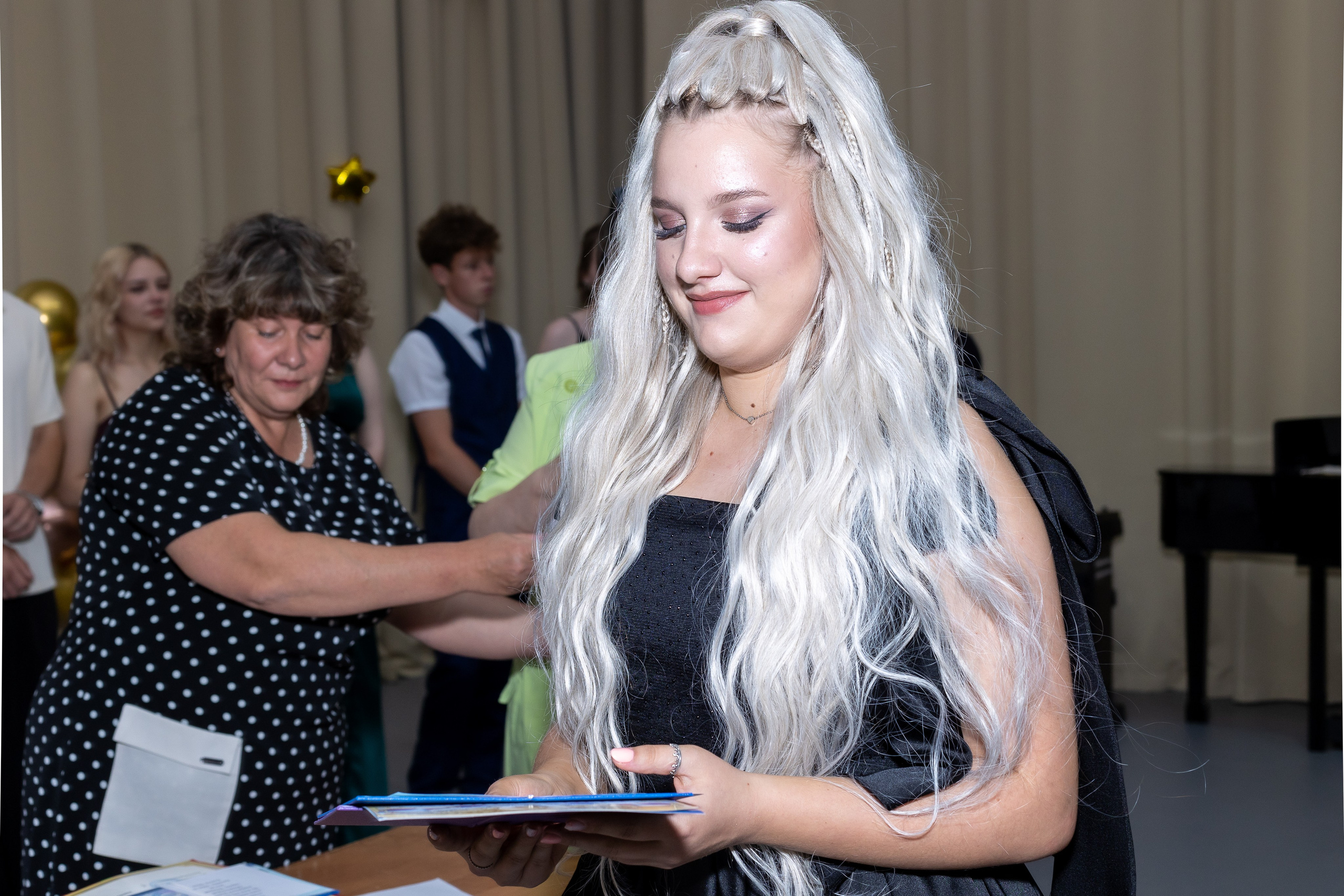 Вручение аттестата 2025. Выпускные альбомы Майкоп, Краснодар Елена Золотарева