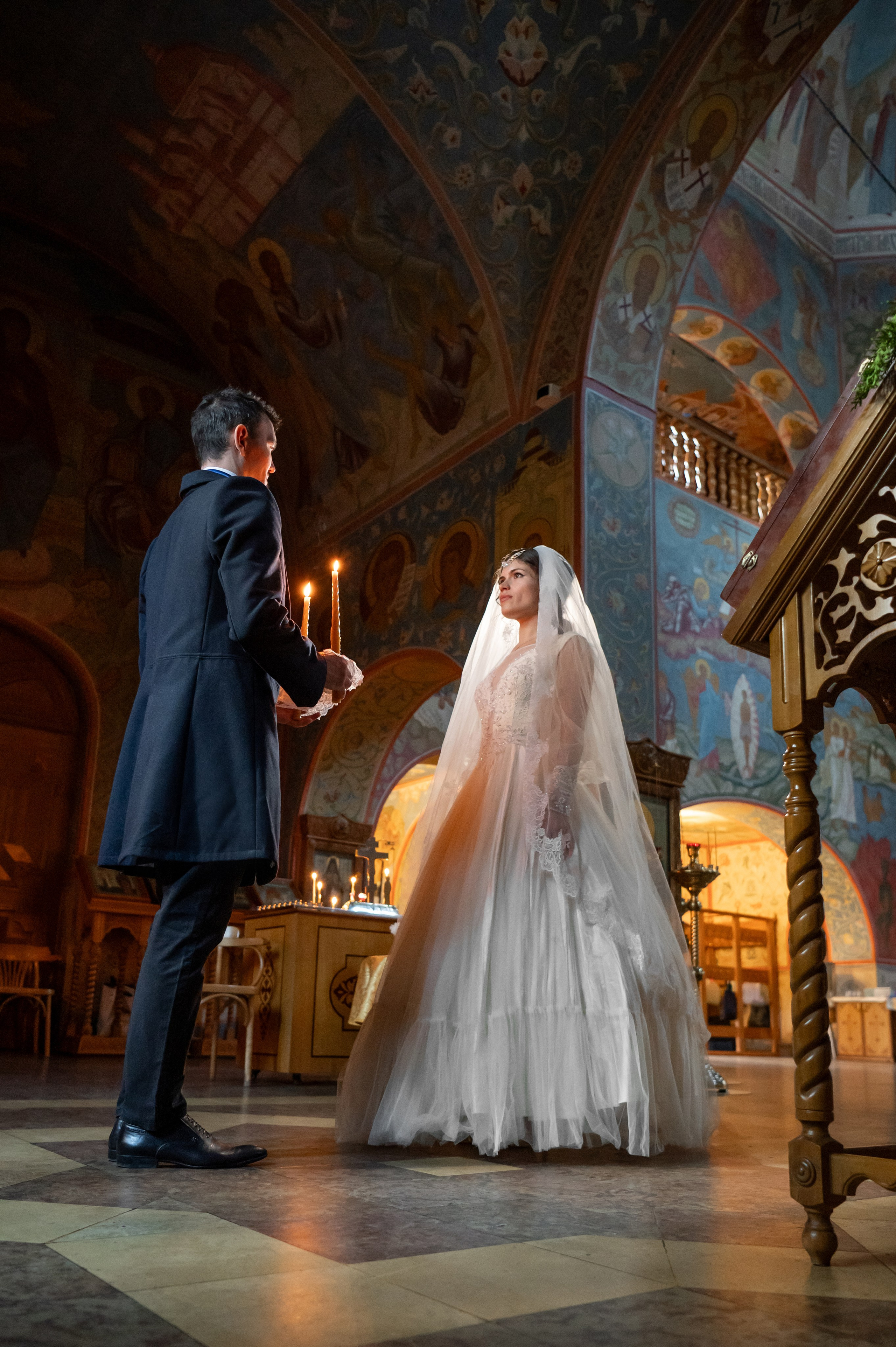 Таинство Венчания. Церковь Святых мучеников, бессребреников и чудотворцев Космы и Дамиана в г. Жуковский. Детский и семейный фотограф г. Москва Оксана Катаджи