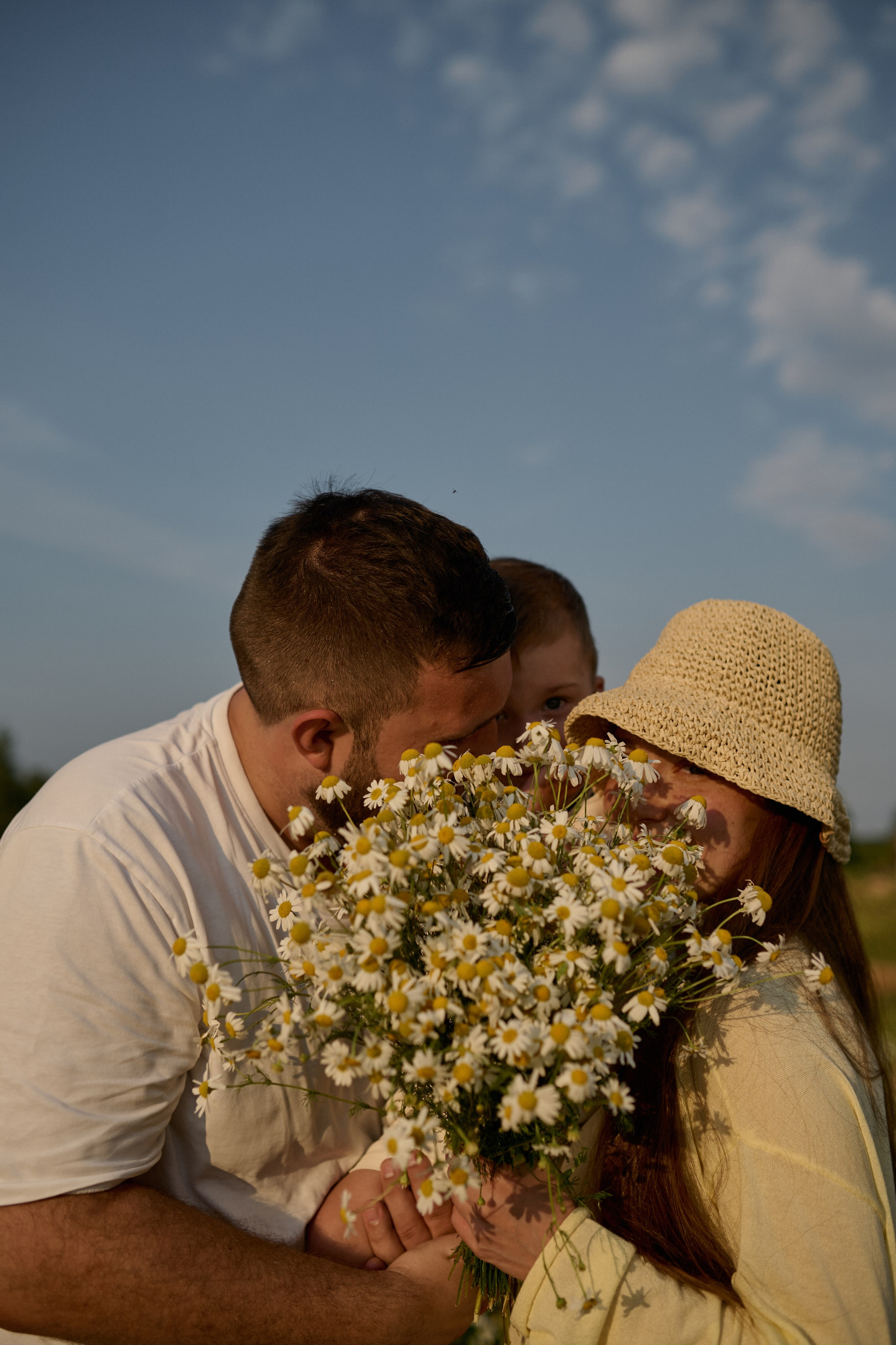 Рома, Оля, Максим и ромашки. Семейный и свадебный lifestyle-фотограф в Москве Мария Петрова
