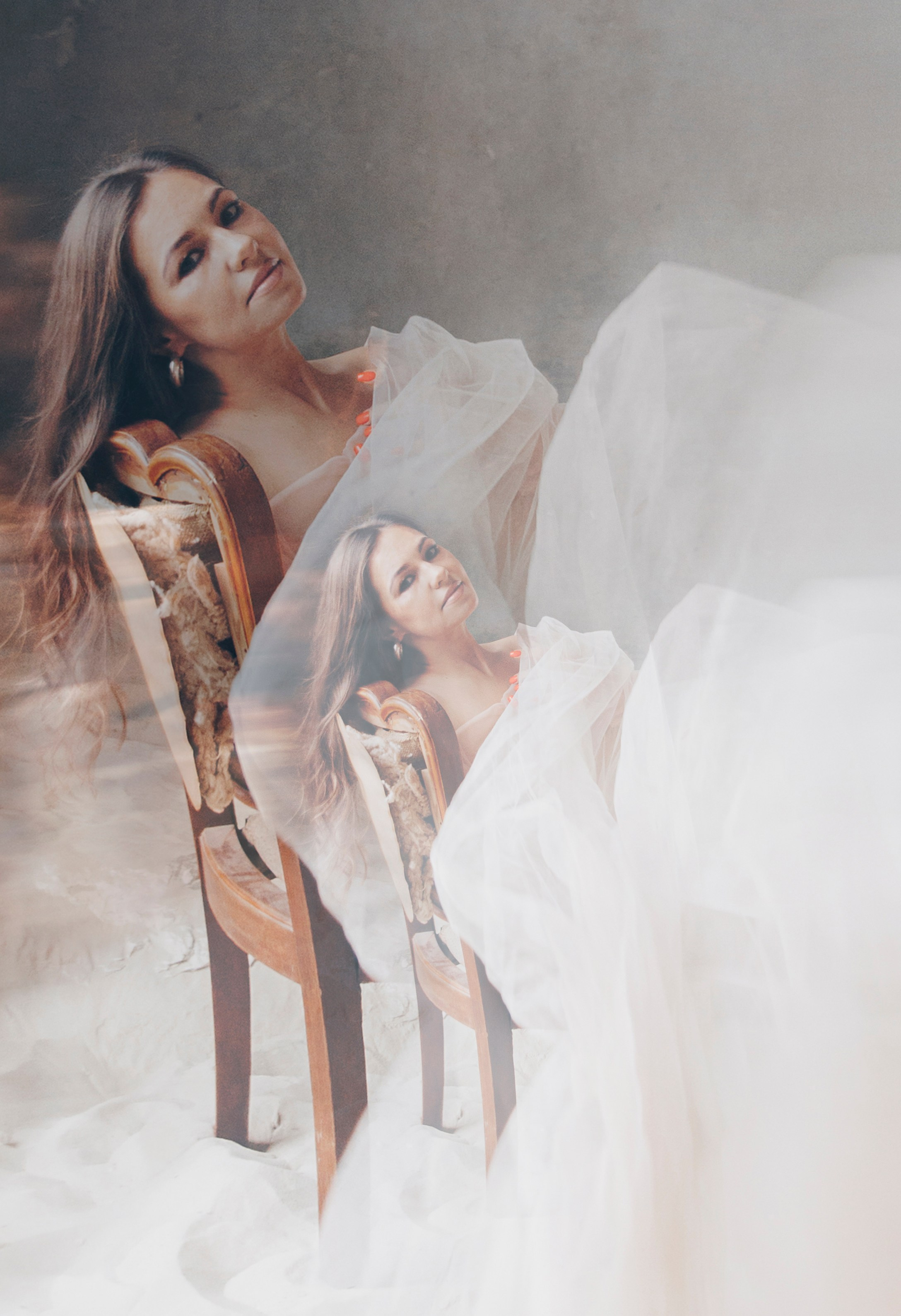 девушка на стуле, портретная съемка 