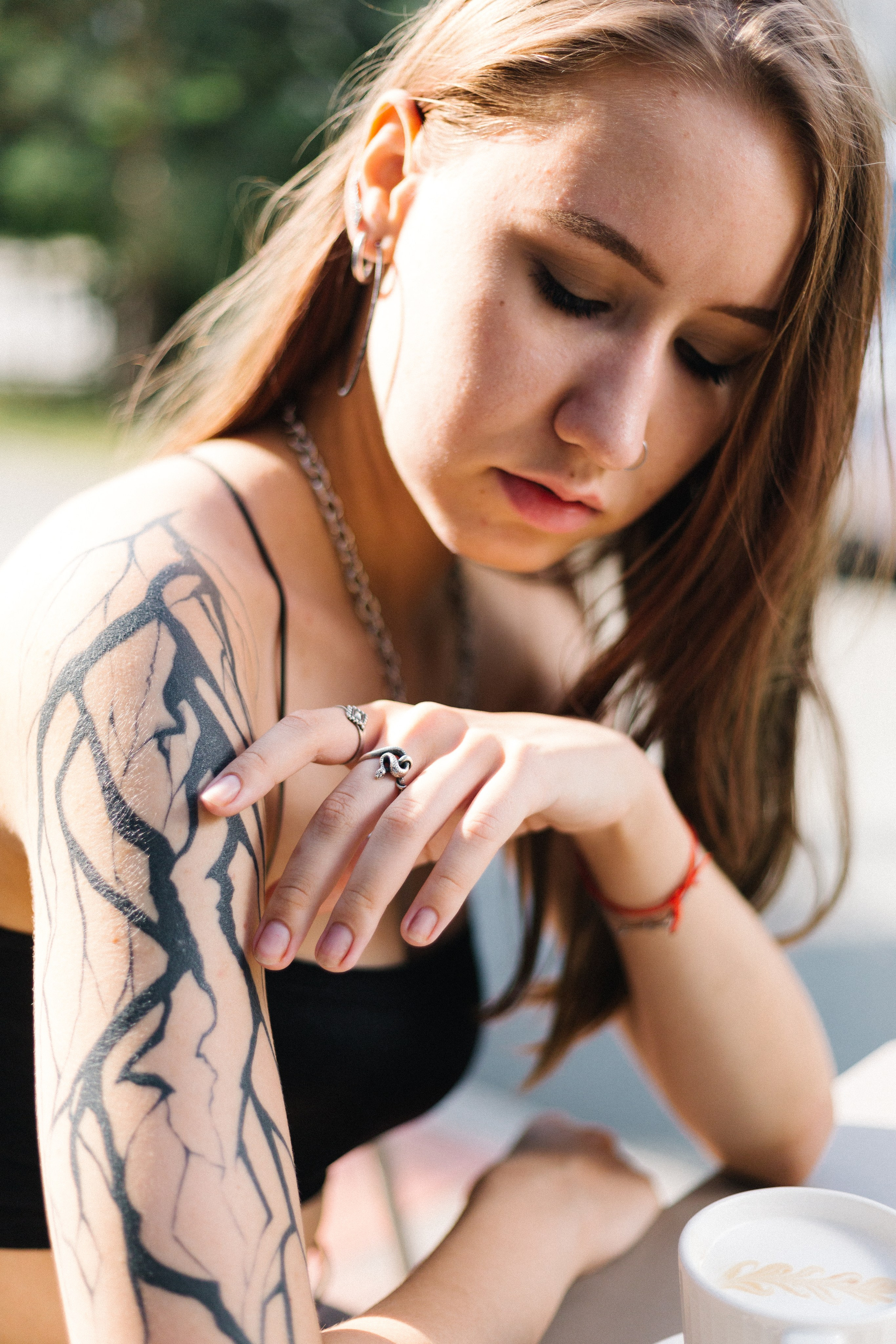 Яркая летняя съёмка на улице в Новосибирске. Портретный и репортажный фотограф. Мыльников Илья