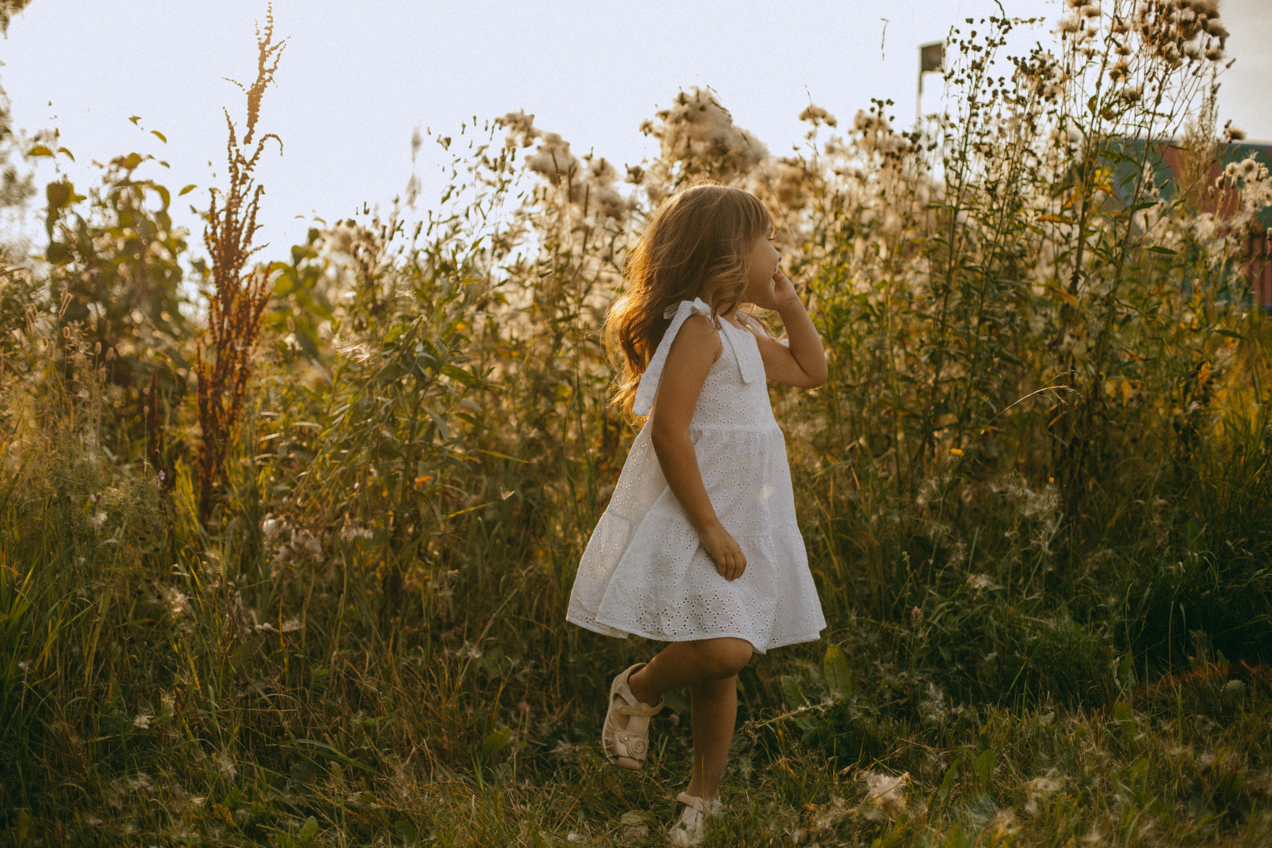 Эмма и Влада на летней прогулке с мамой. Фотограф Наталья Кургина Слюдянка Иркутск