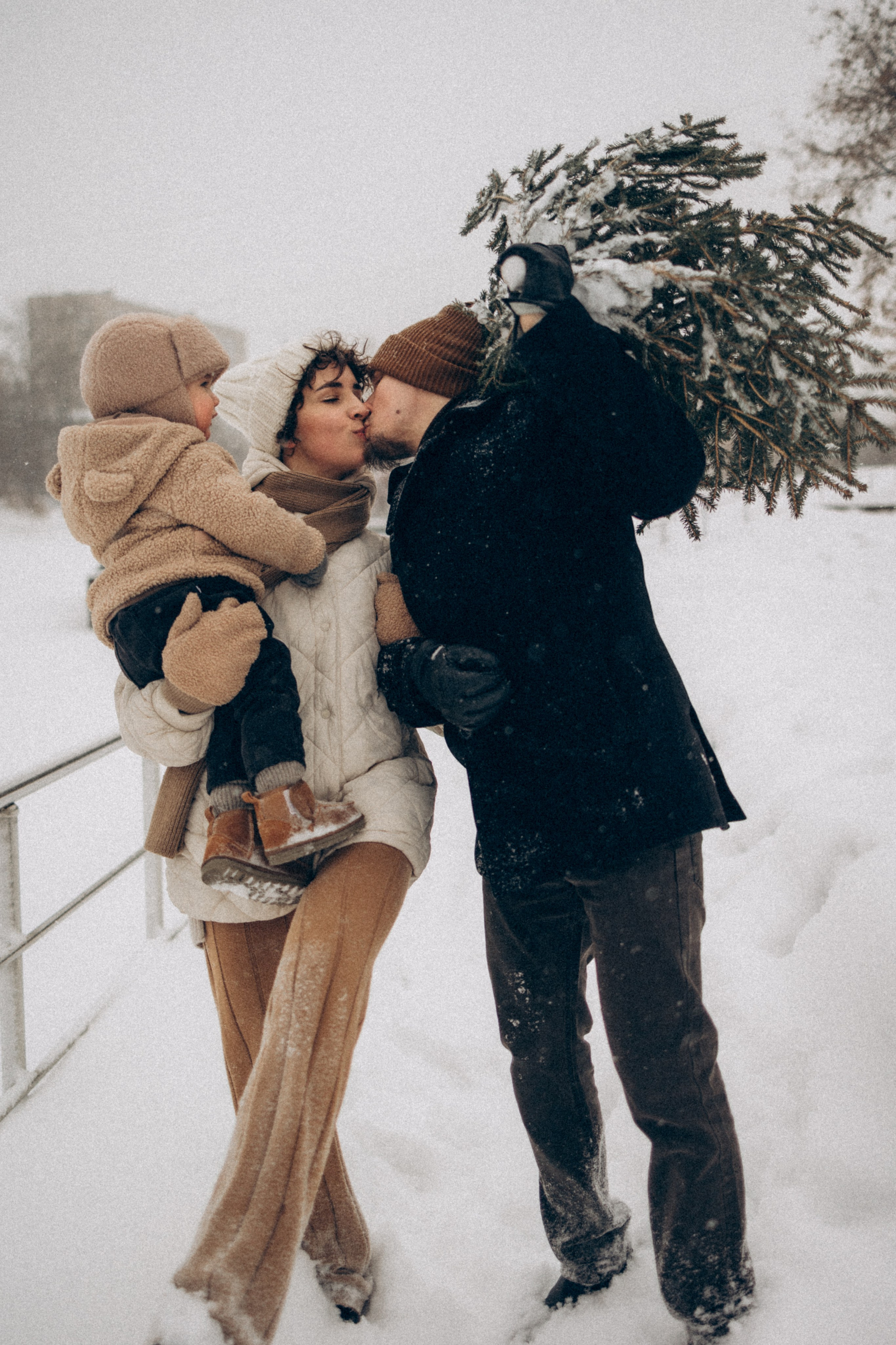 Семейная фотосессия на улице. Семейный фотограф в Москве Бунина Маргарита