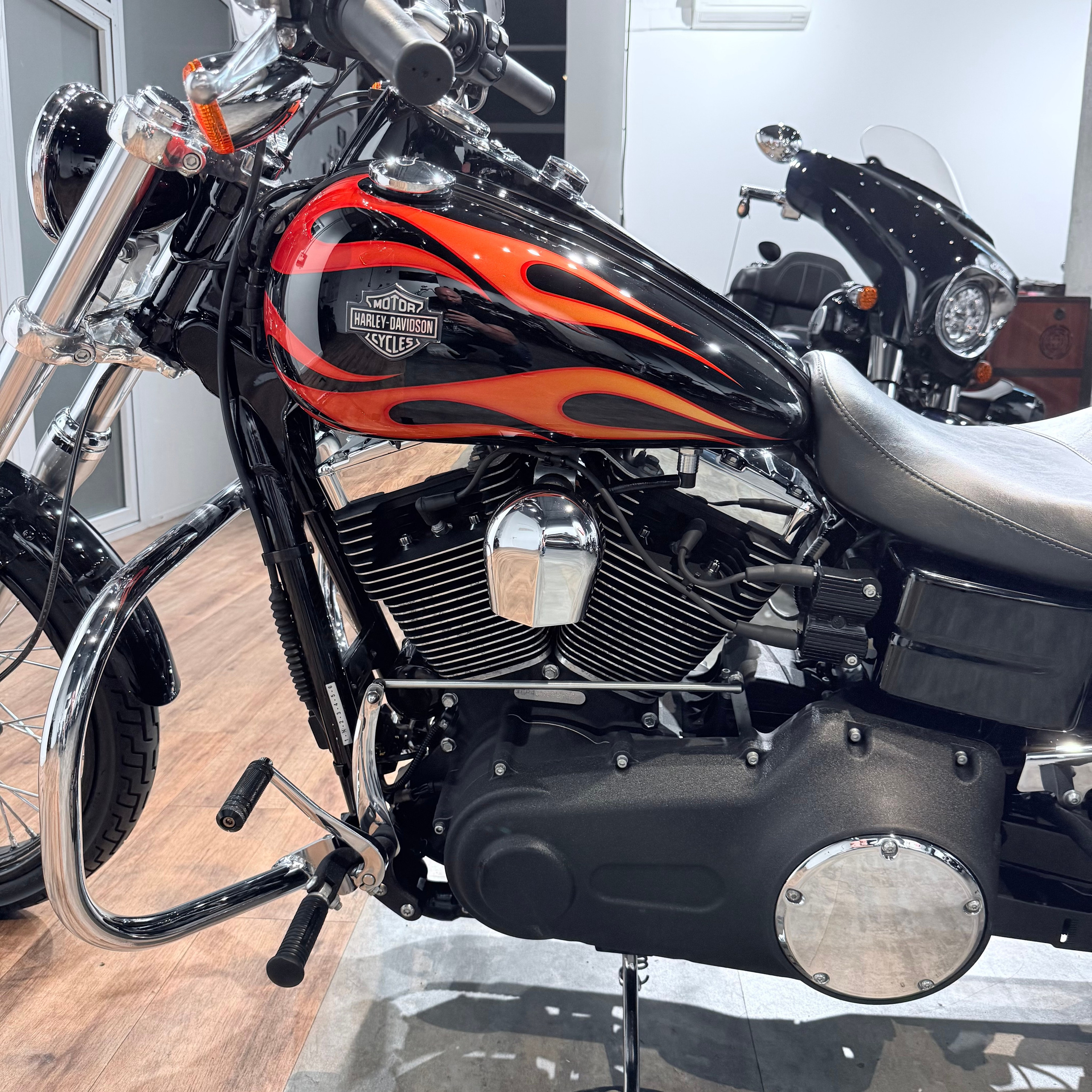 Купить Harley-Davidson 2012 DYNA Wide Glide 96 Blасk (Softail/Dyna) — подробнее на сайте. Hello Davidson, Москва. Только хорошие мотоц