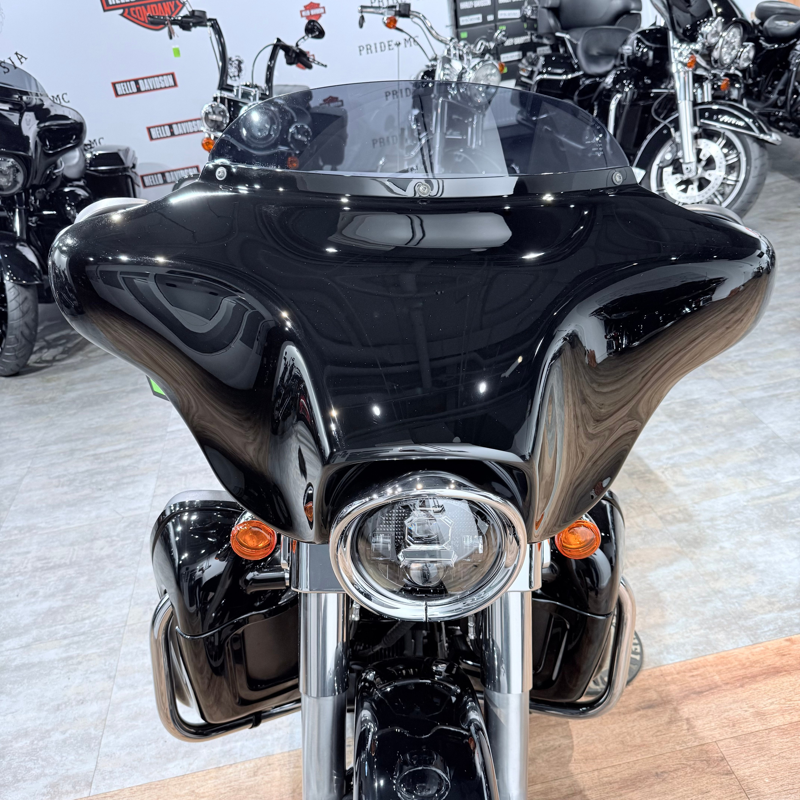 2012 Street Glide 103 АВS Vivid Вlаck. Hello Davidson, Москва. Только хорошие мотоциклы…