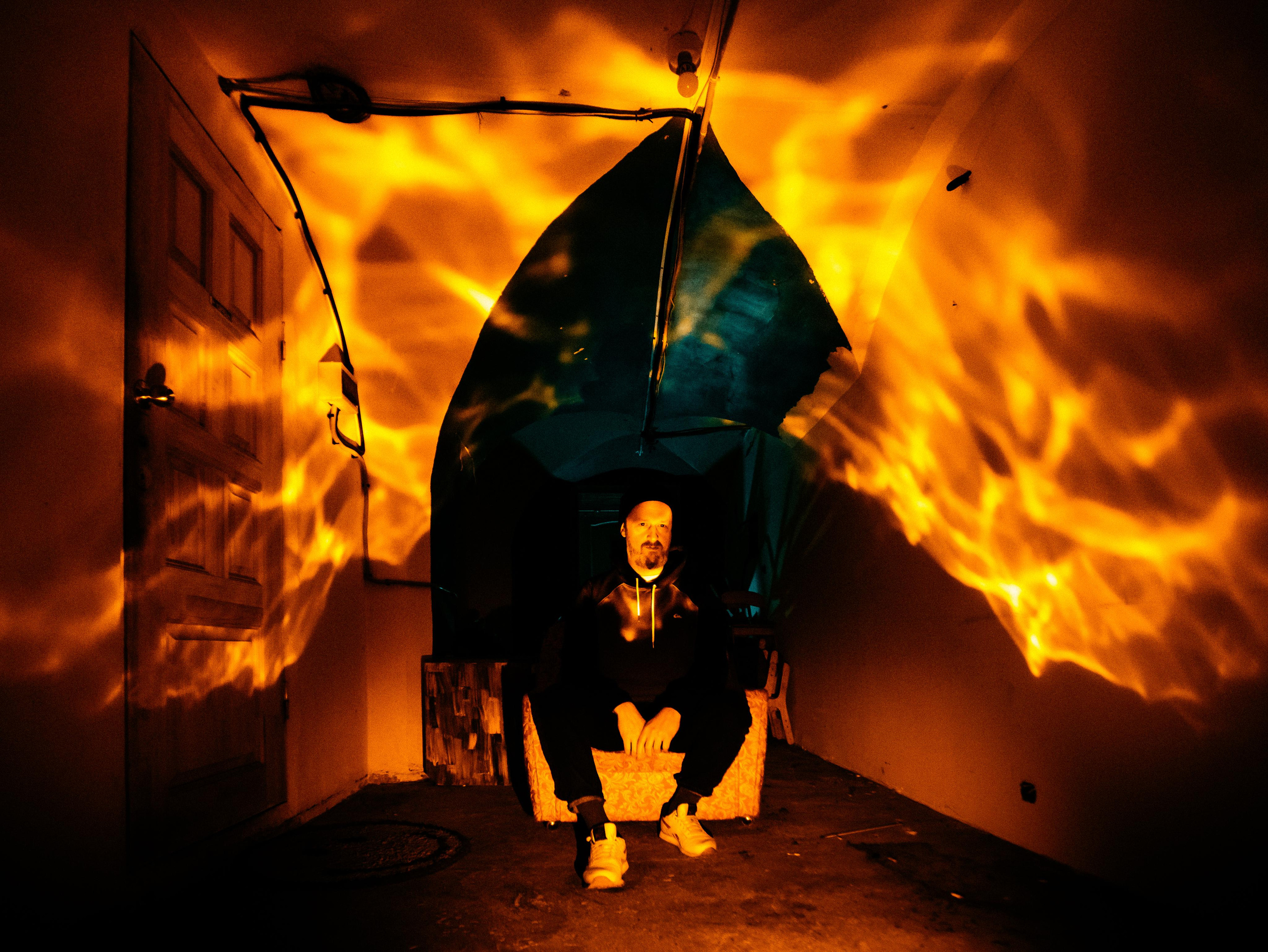 Man As Island. Фотограф Мария Немм