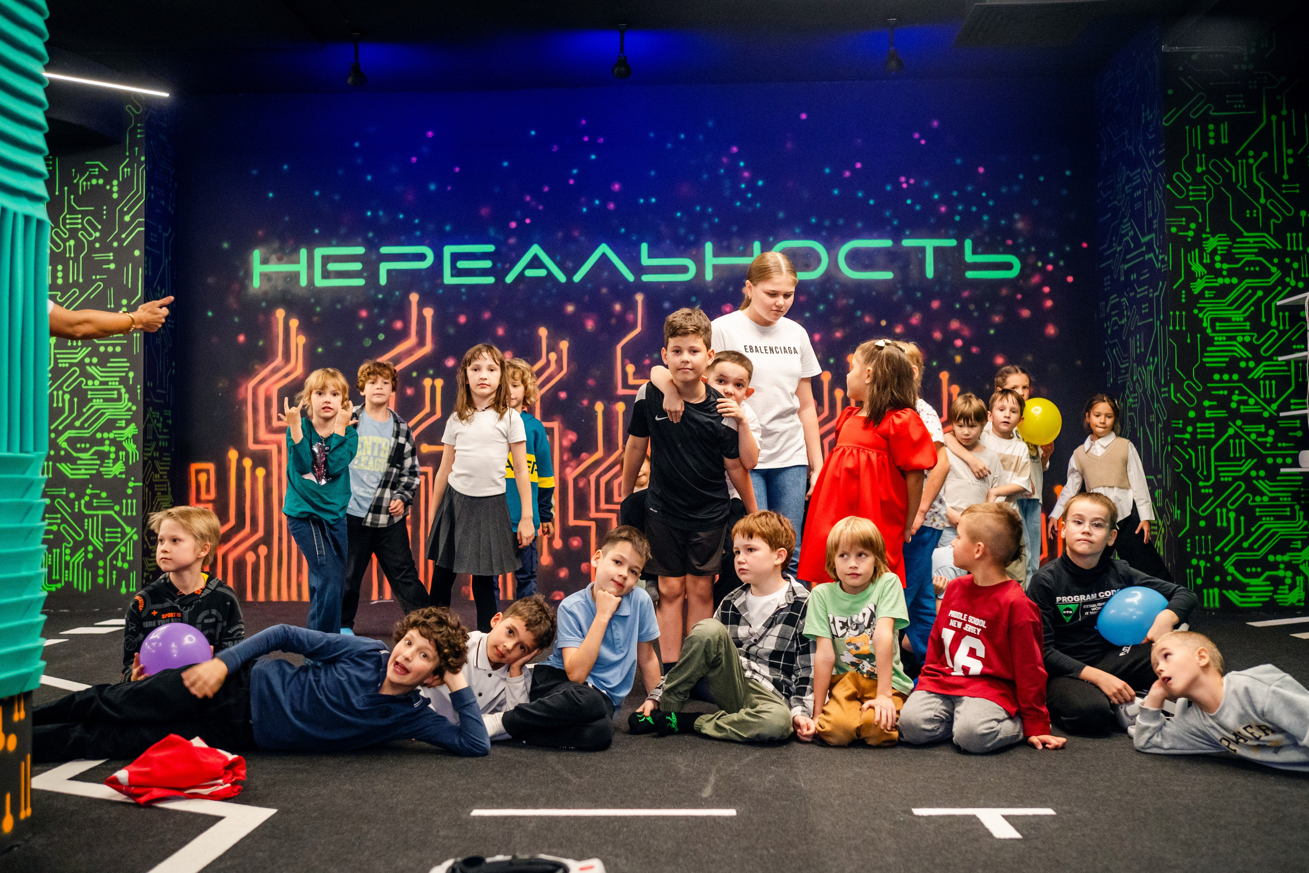 VR (September-October 2024). Felixtones