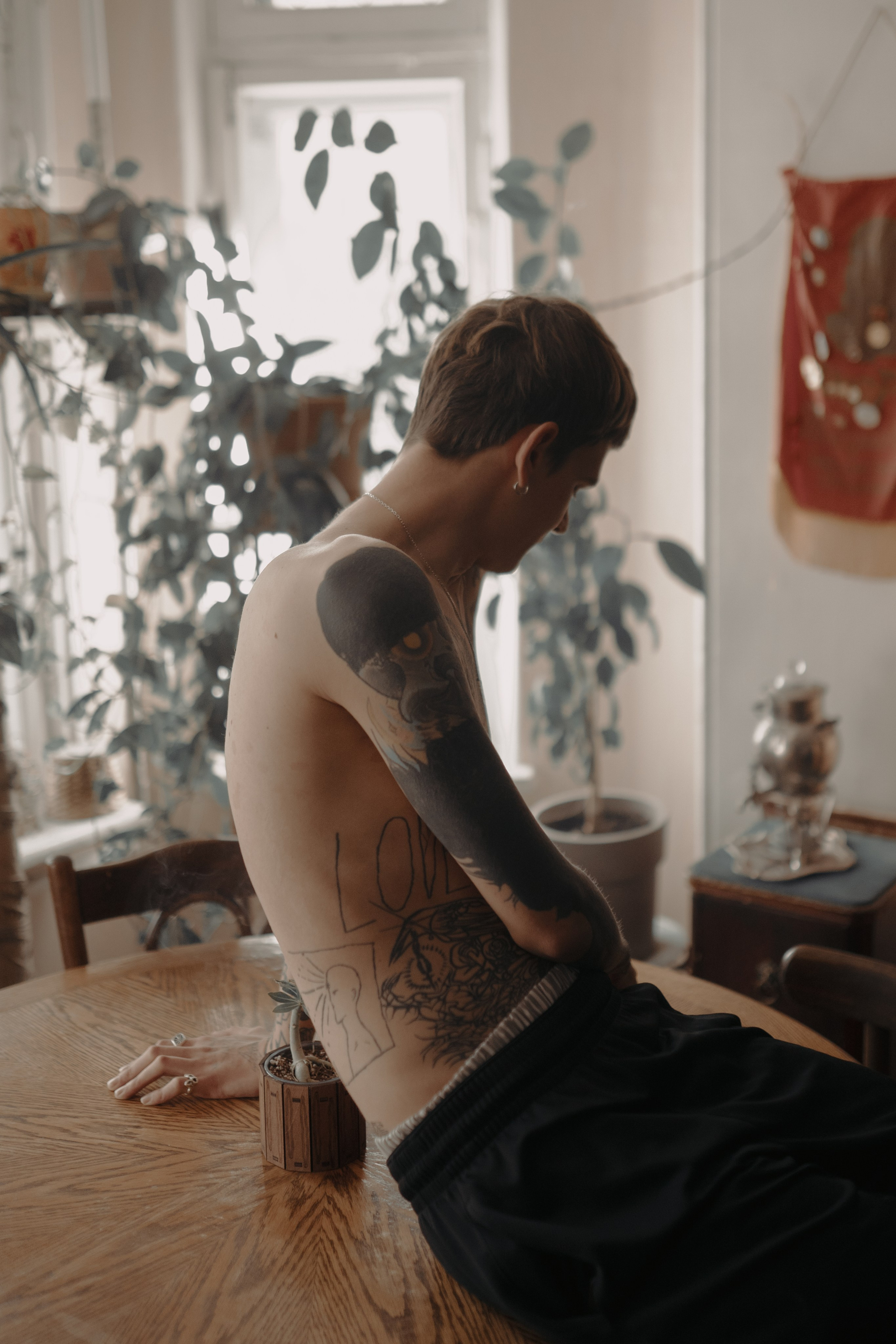 Loweliness. Backstage. @tomrus: Рустам Шагиморданов — фотограф