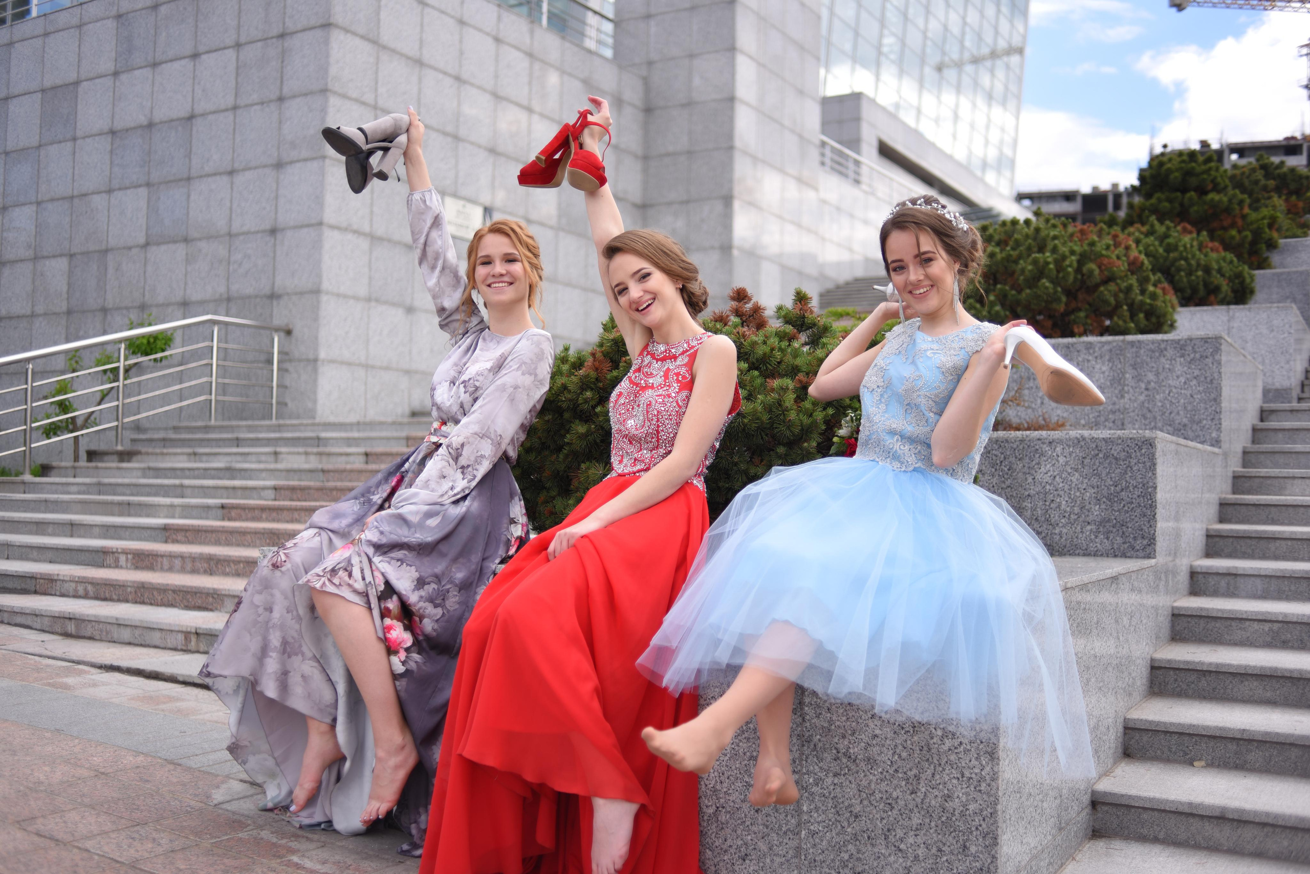 Выпускной Школа имени Дубинина. Свадебный фотограф Елена Рякина