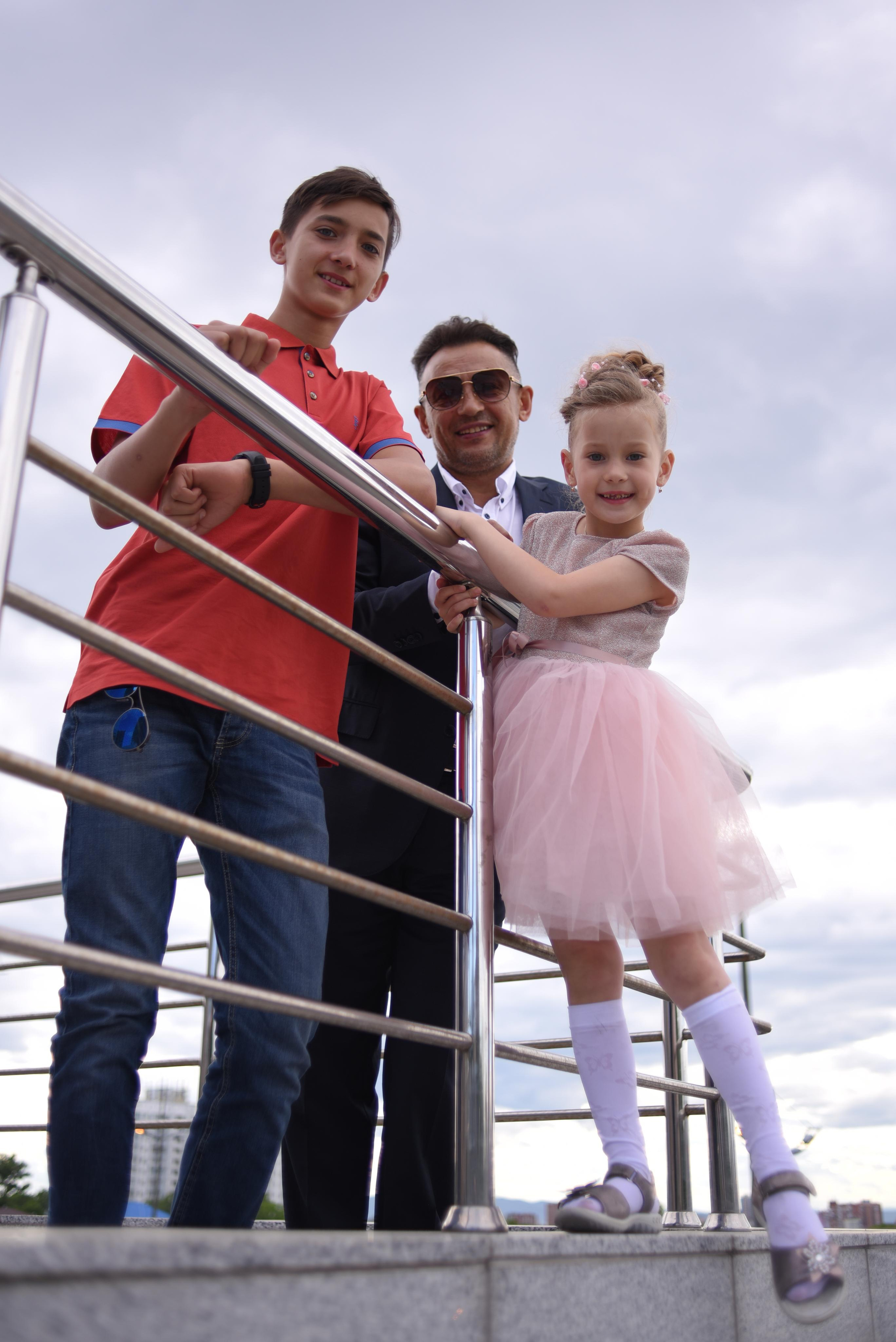 Выпускной Школа имени Дубинина. Свадебный фотограф Елена Рякина