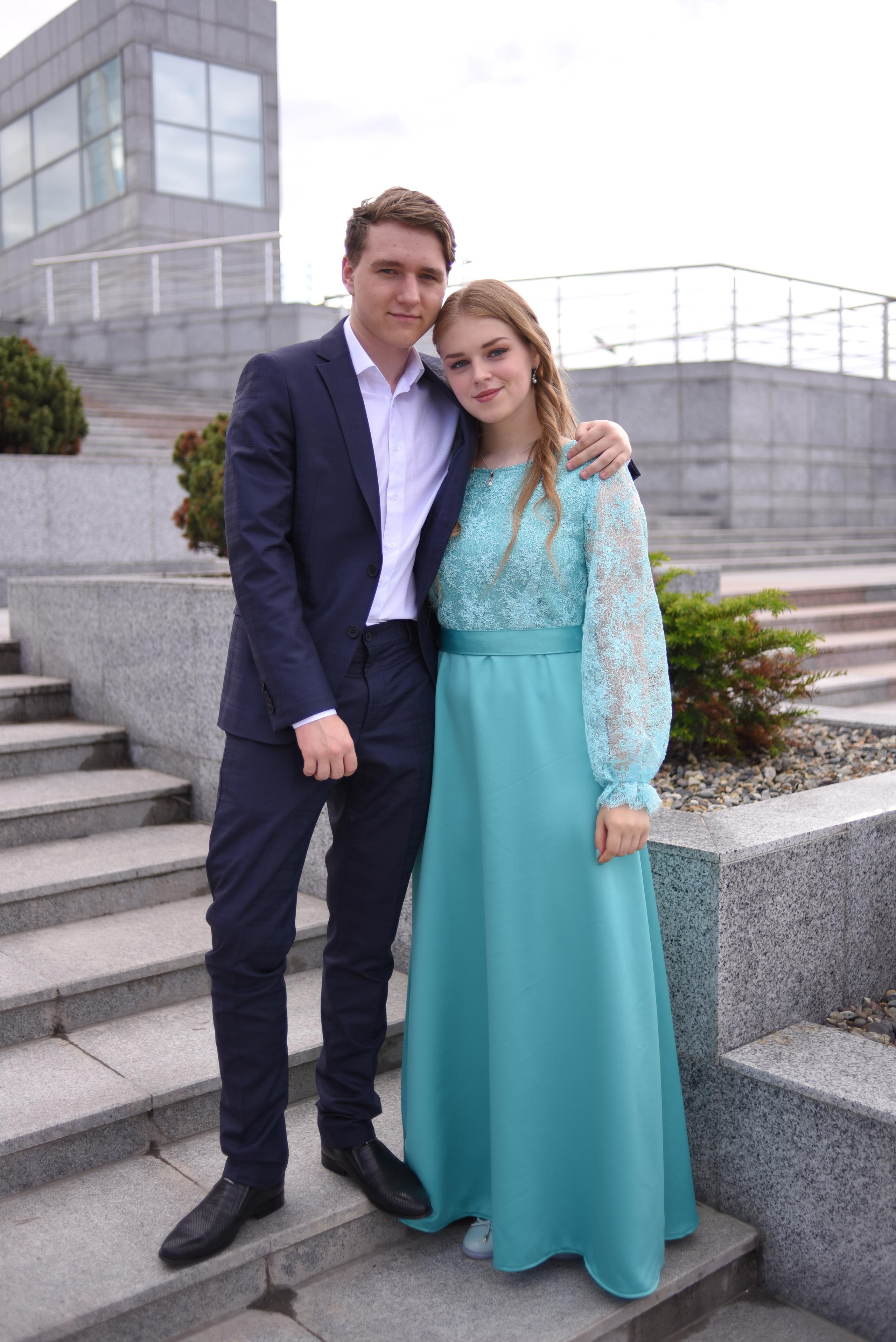 Выпускной Школа имени Дубинина. Свадебный фотограф Елена Рякина