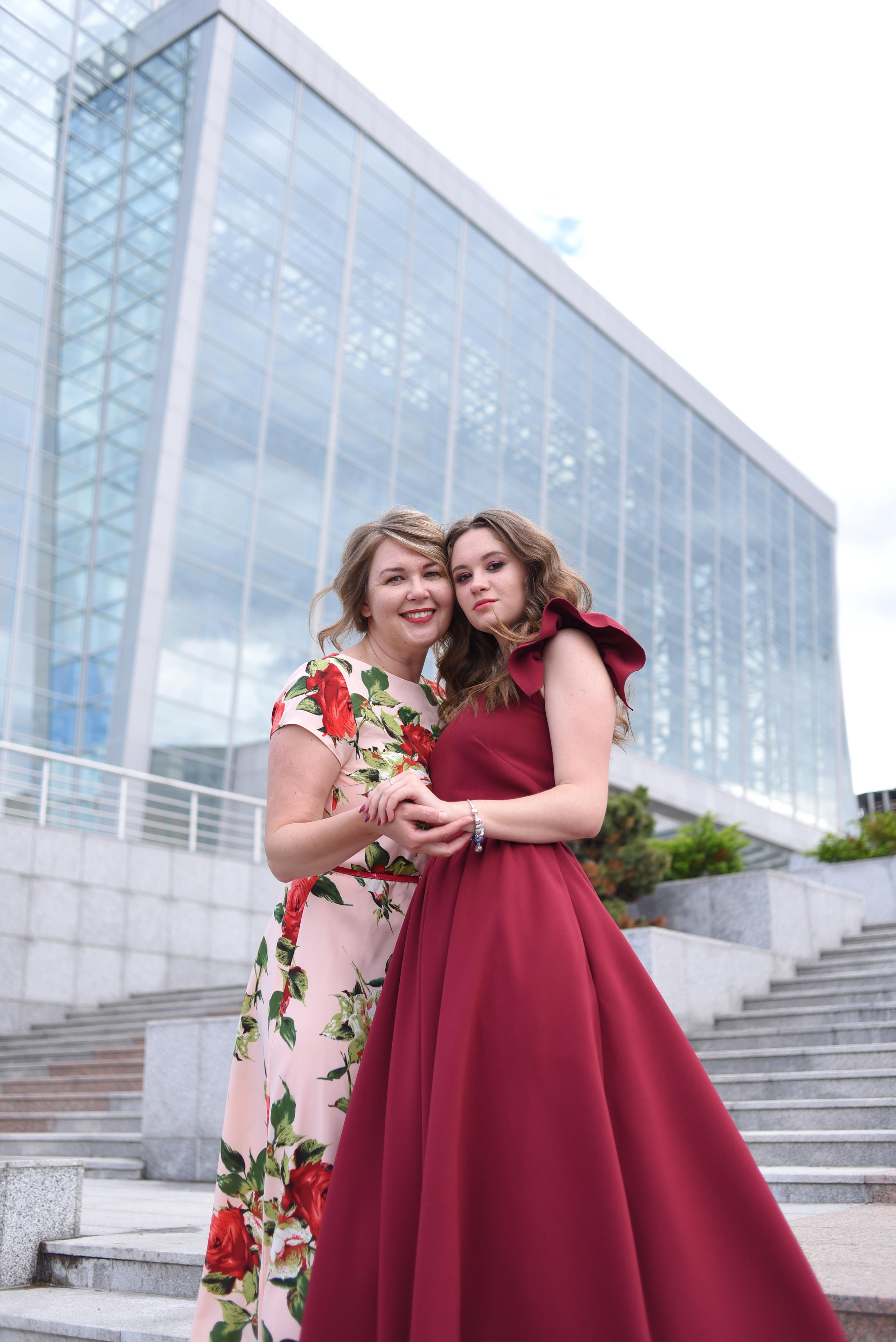 Выпускной Школа имени Дубинина. Свадебный фотограф Елена Рякина