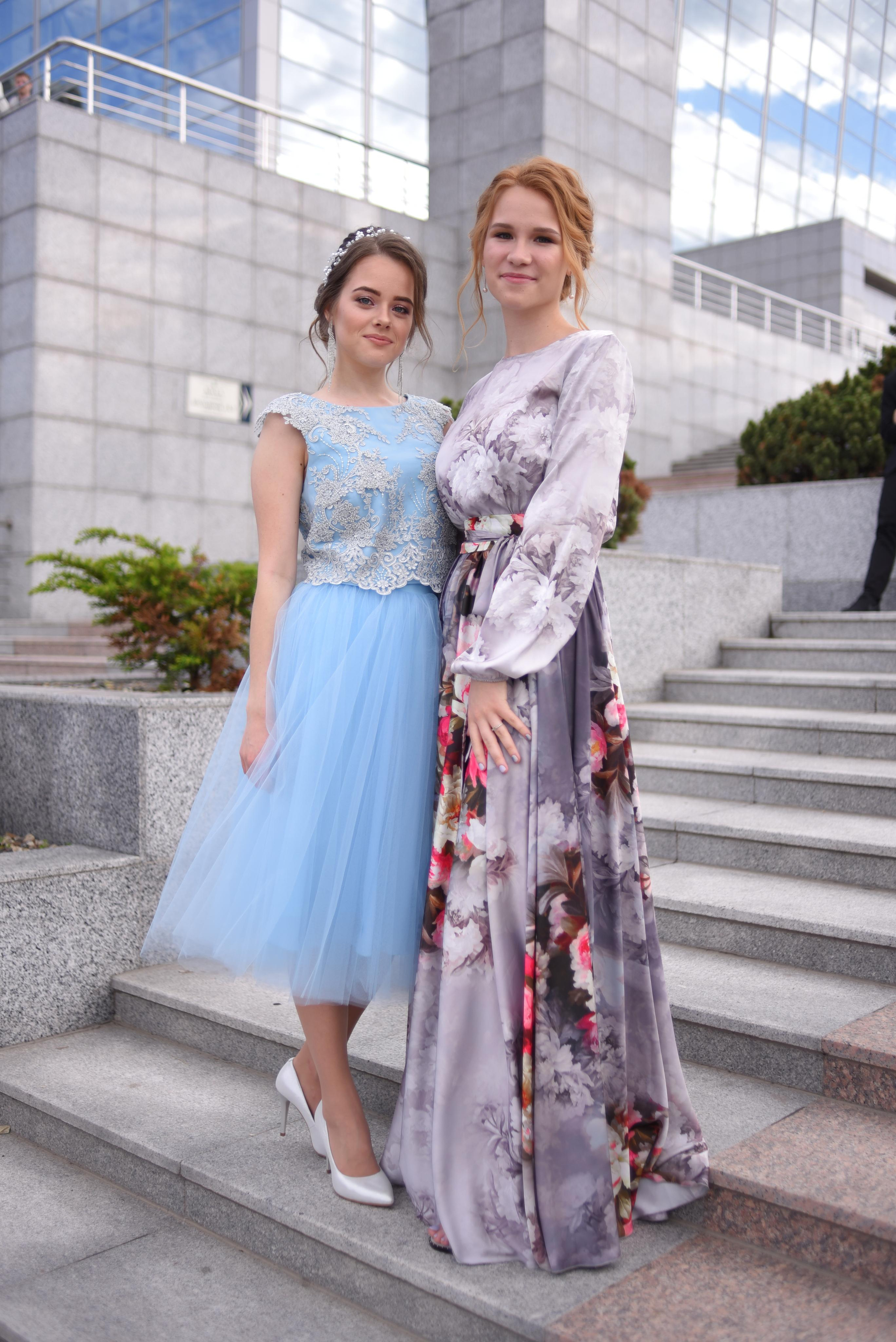 Выпускной Школа имени Дубинина. Свадебный фотограф Елена Рякина