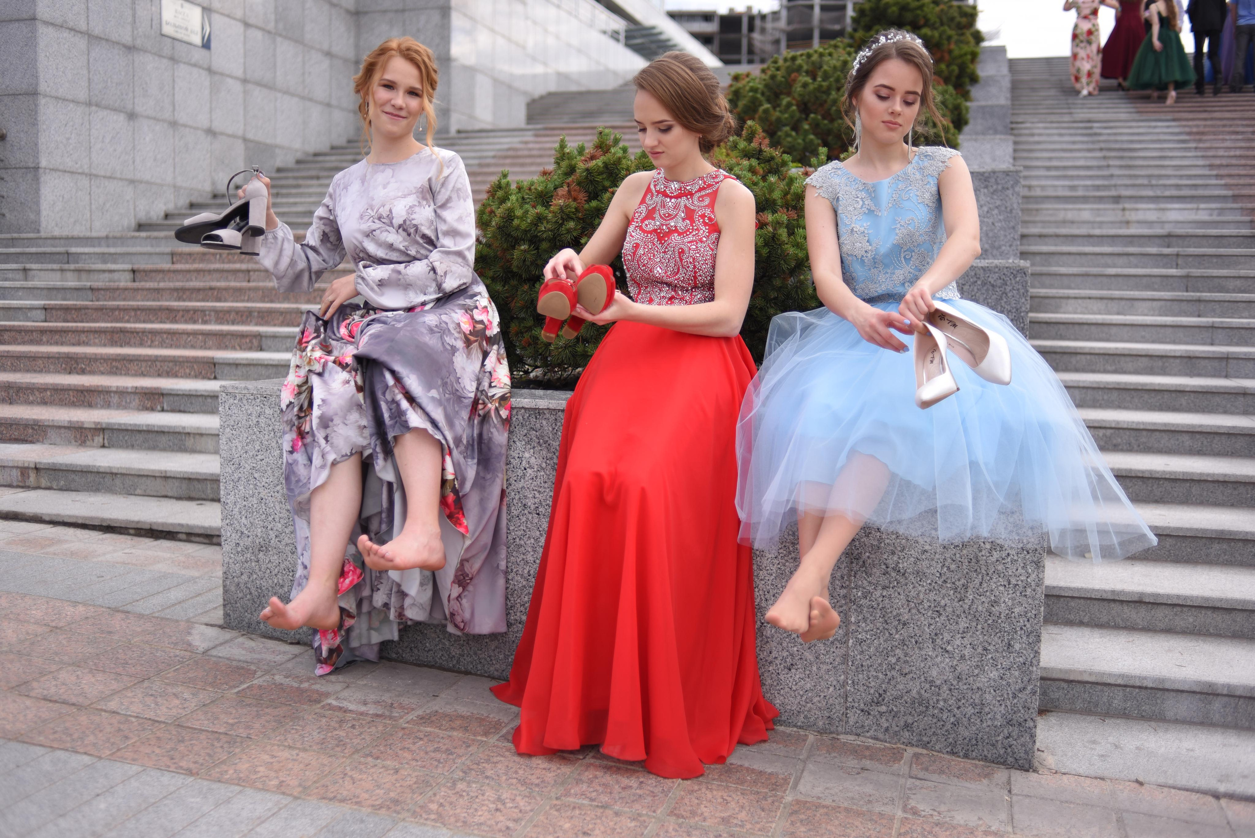 Выпускной Школа имени Дубинина. Свадебный фотограф Елена Рякина