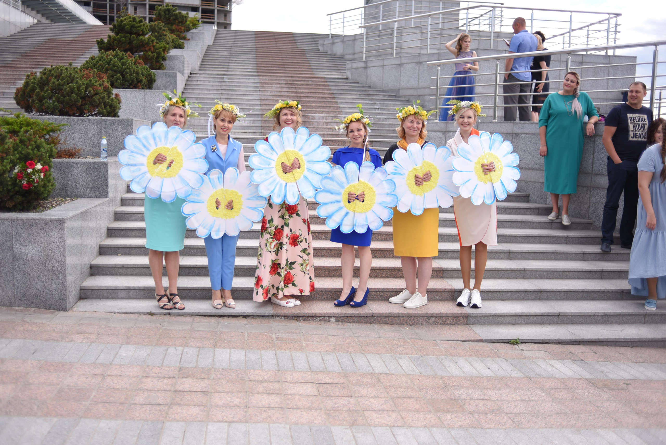 Выпускной Школа имени Дубинина. Свадебный фотограф Елена Рякина