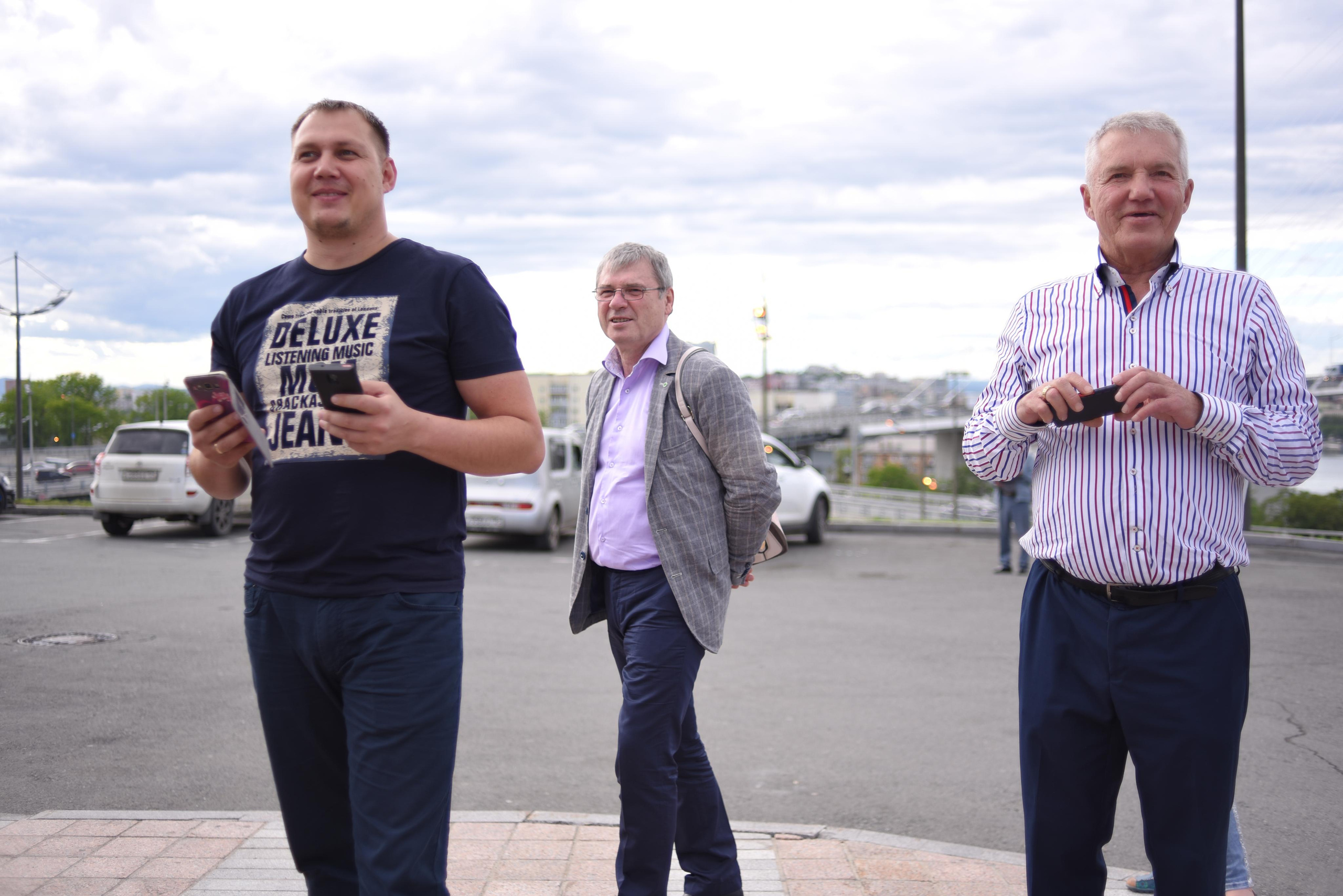 Выпускной Школа имени Дубинина. Свадебный фотограф Елена Рякина