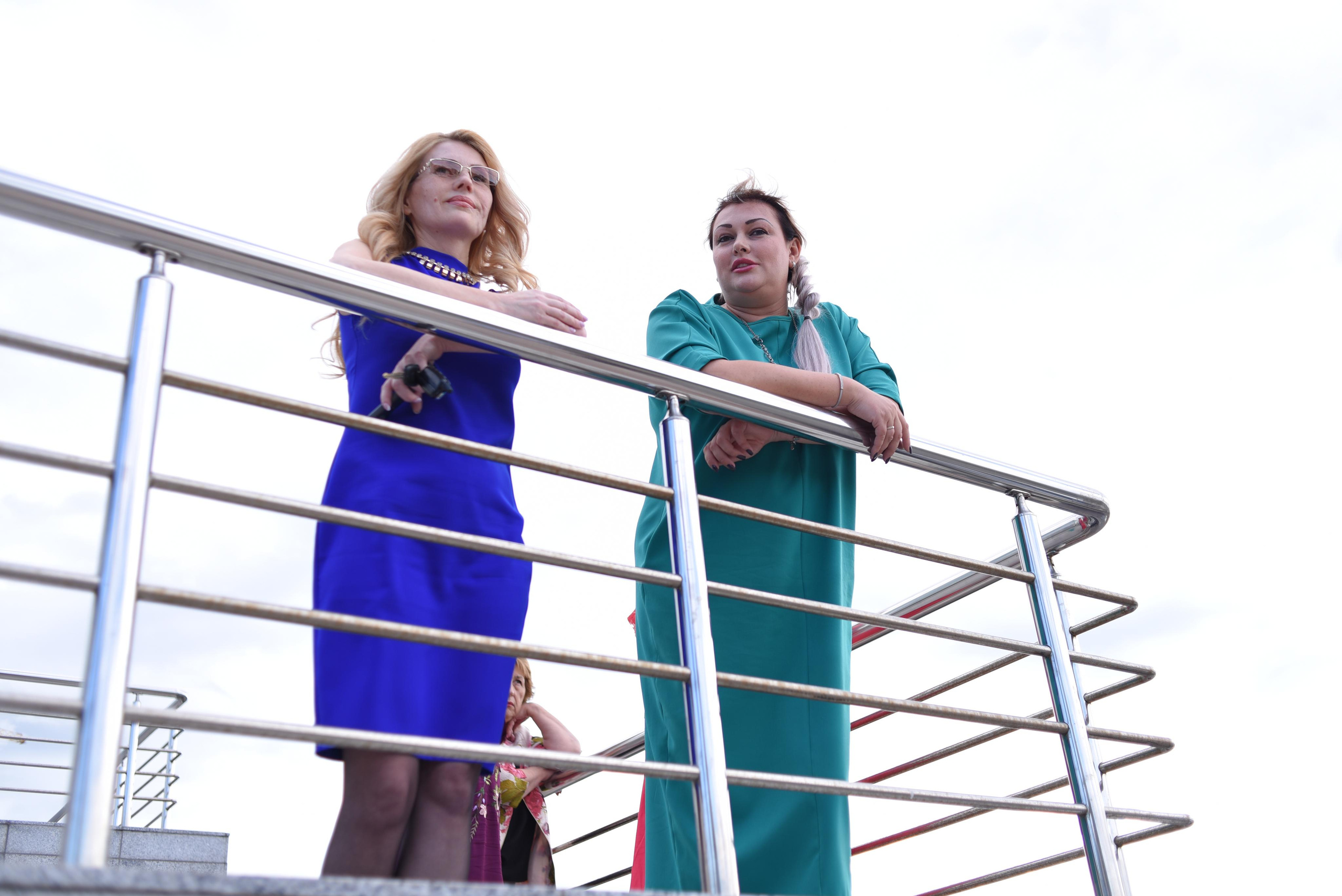 Выпускной Школа имени Дубинина. Свадебный фотограф Елена Рякина