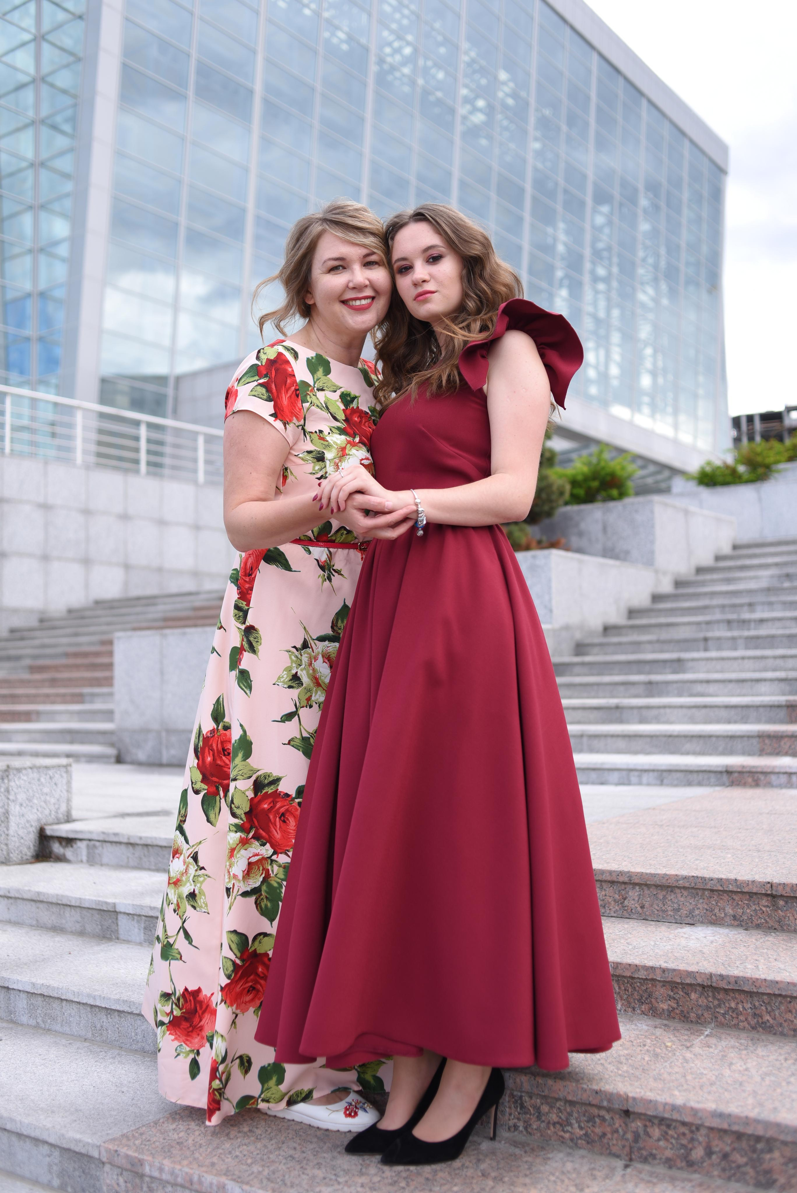 Выпускной Школа имени Дубинина. Свадебный фотограф Елена Рякина