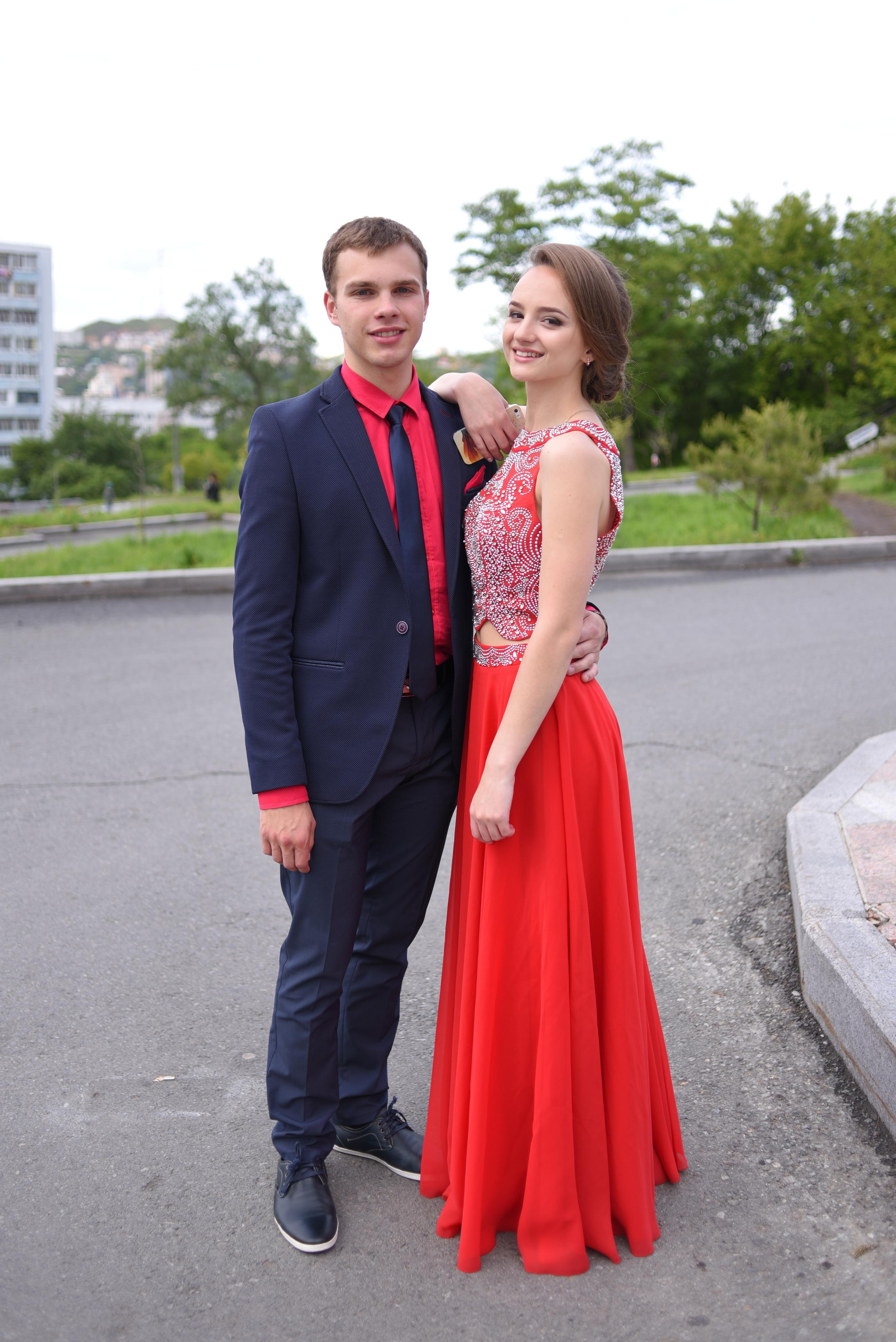 Выпускной Школа имени Дубинина. Свадебный фотограф Елена Рякина