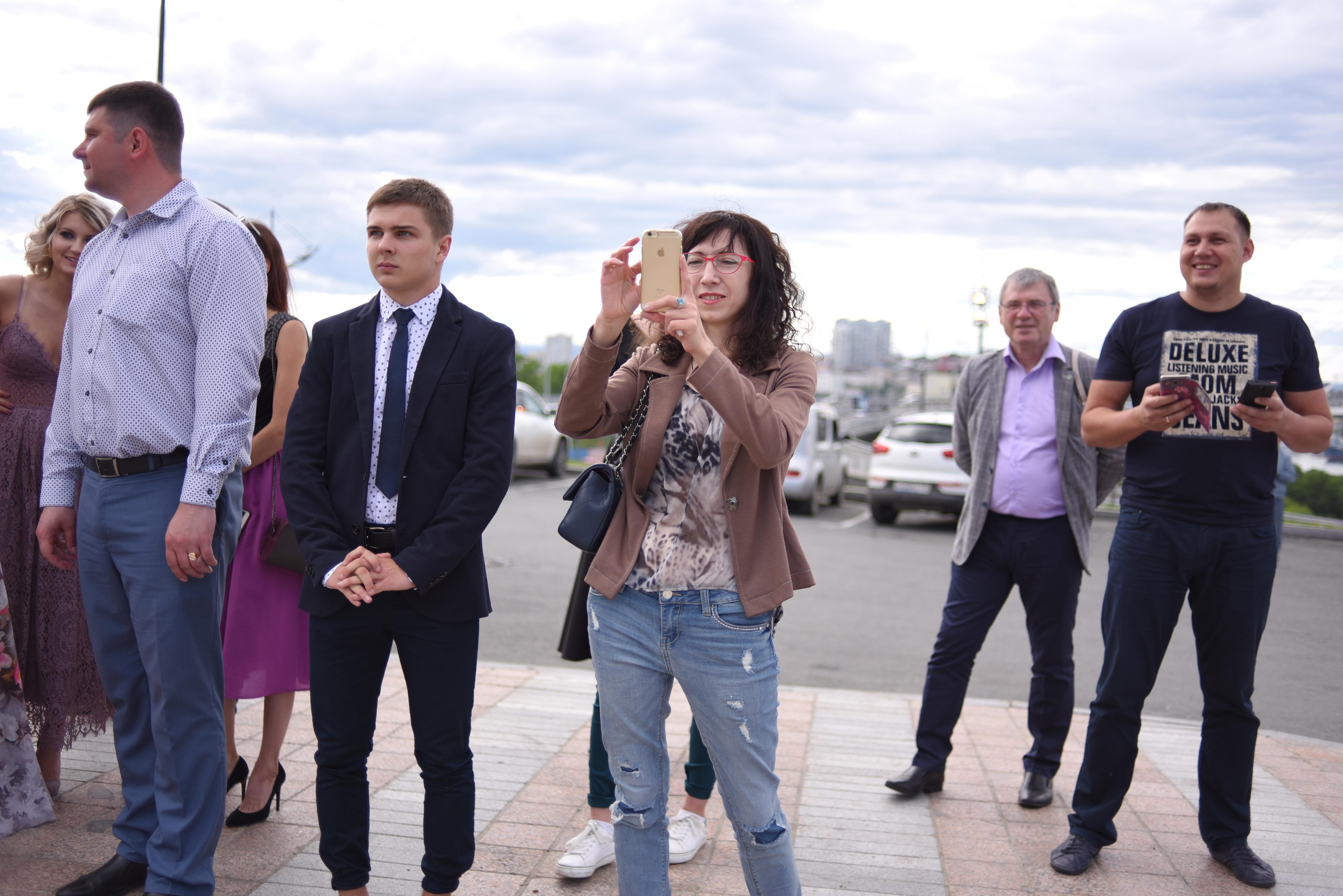 Выпускной Школа имени Дубинина. Свадебный фотограф Елена Рякина