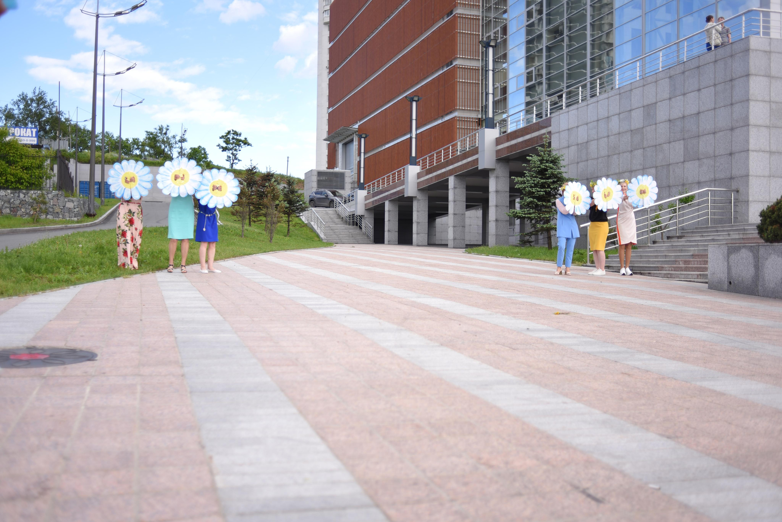 Выпускной Школа имени Дубинина. Свадебный фотограф Елена Рякина