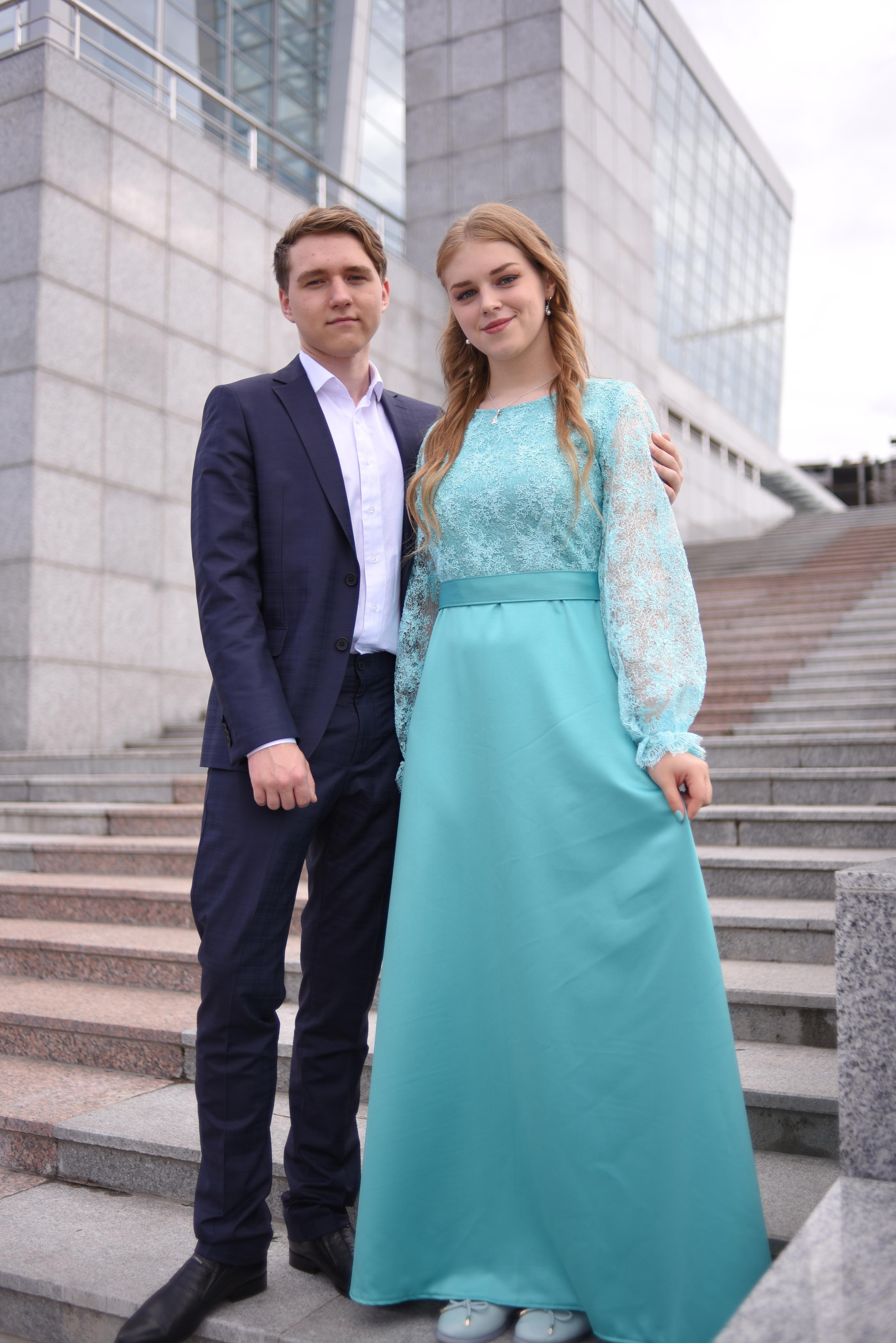 Выпускной Школа имени Дубинина. Свадебный фотограф Елена Рякина