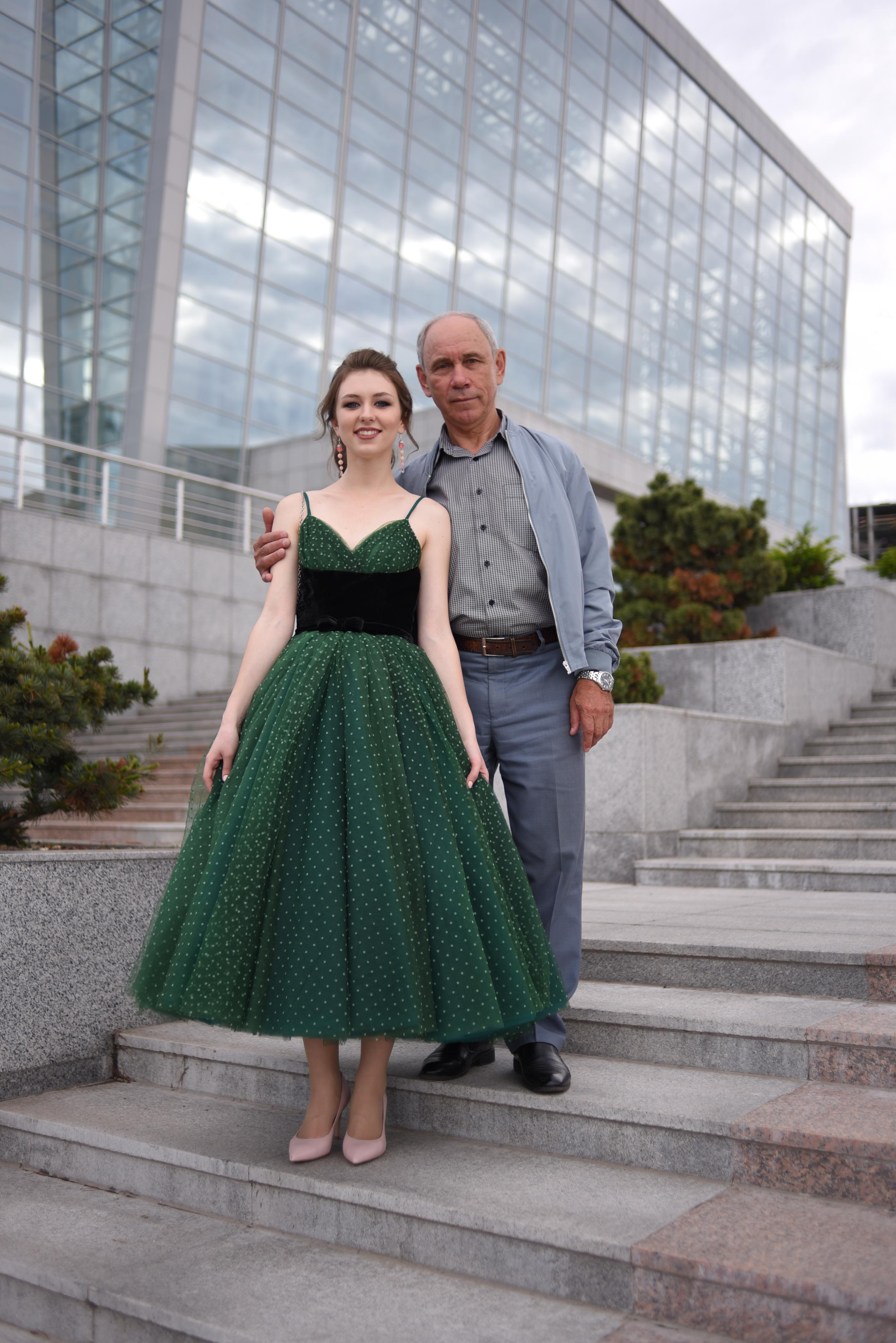 Выпускной Школа имени Дубинина. Свадебный фотограф Елена Рякина