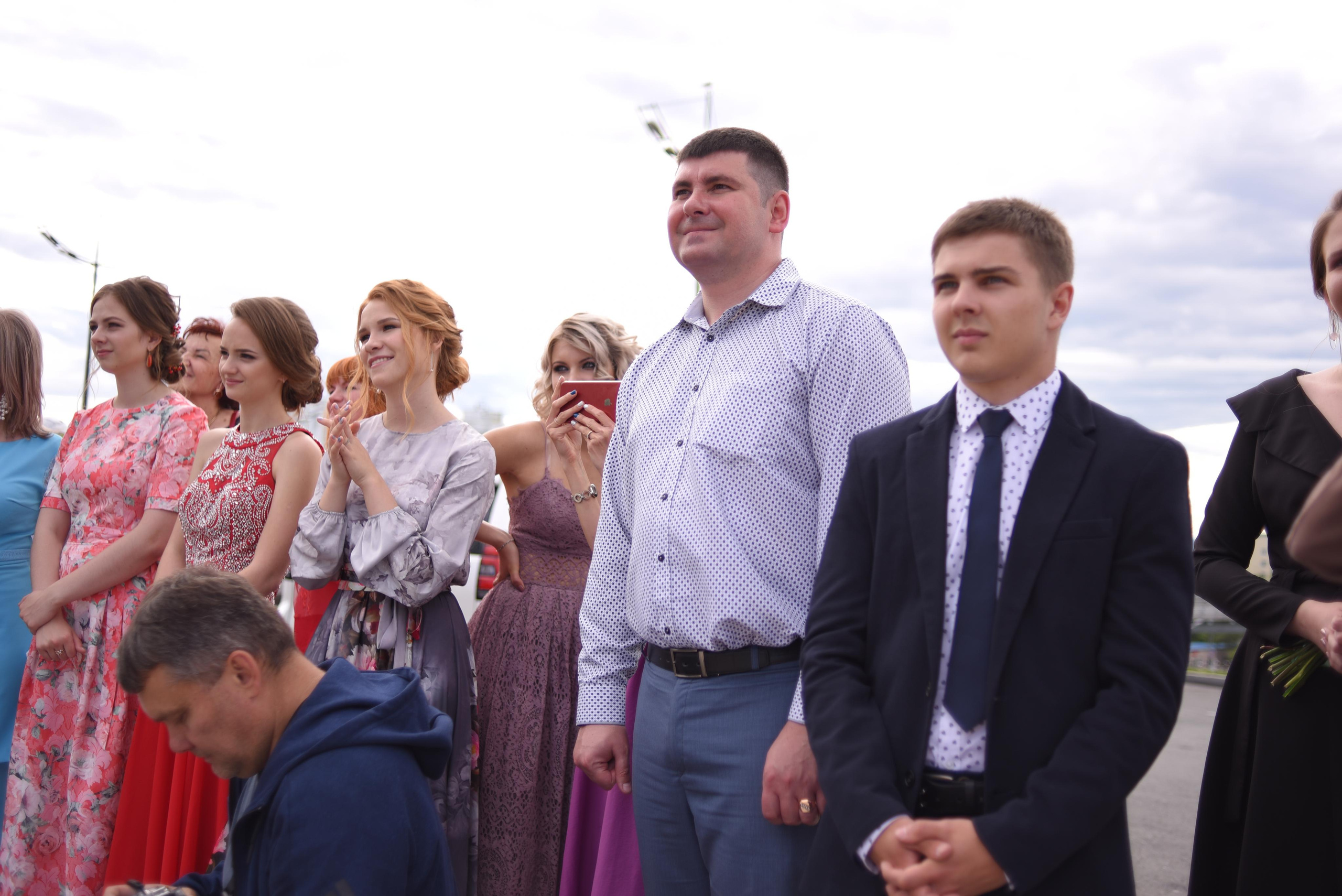 Выпускной Школа имени Дубинина. Свадебный фотограф Елена Рякина