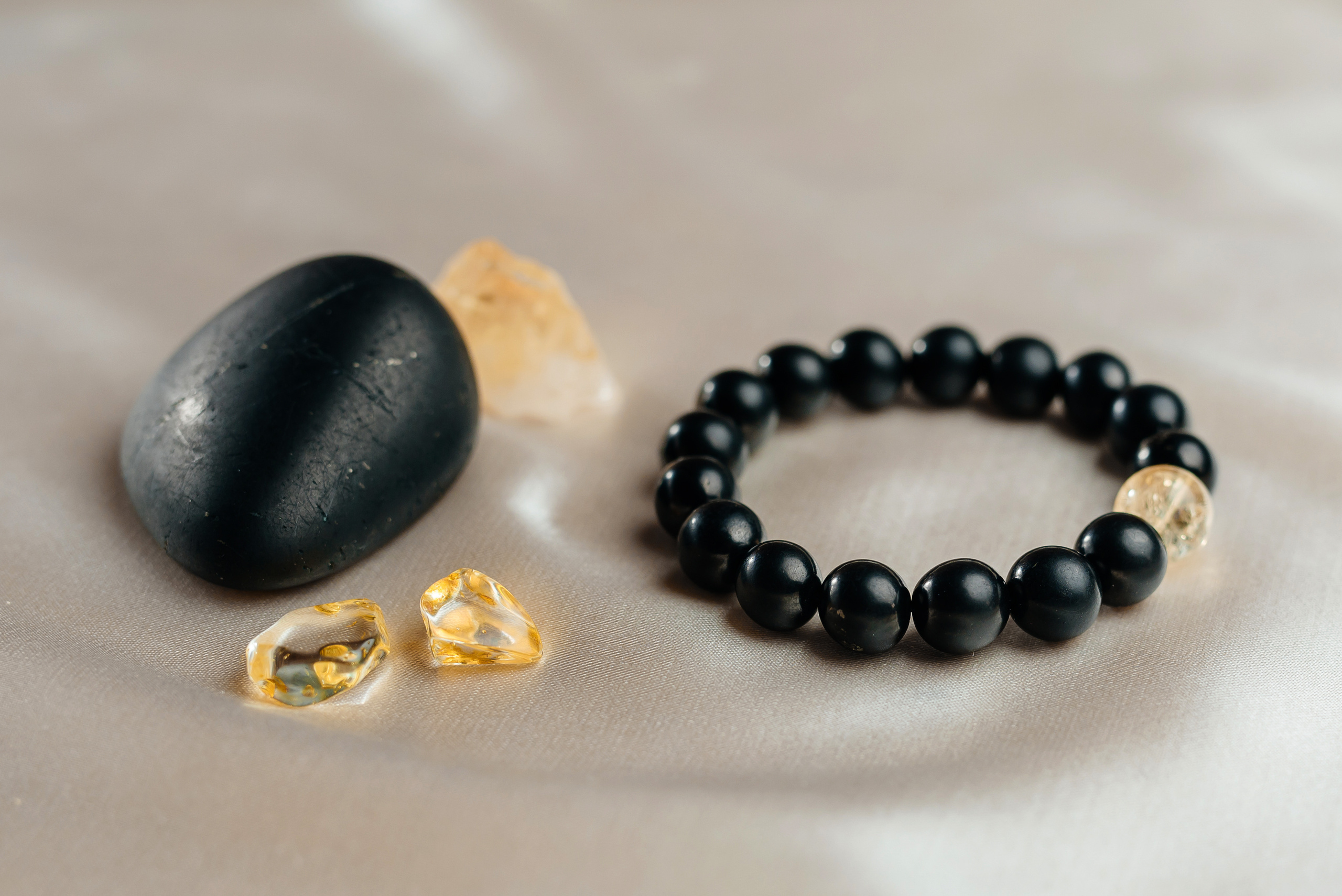 Браслеты. Свадебный фотограф Елена Рякина